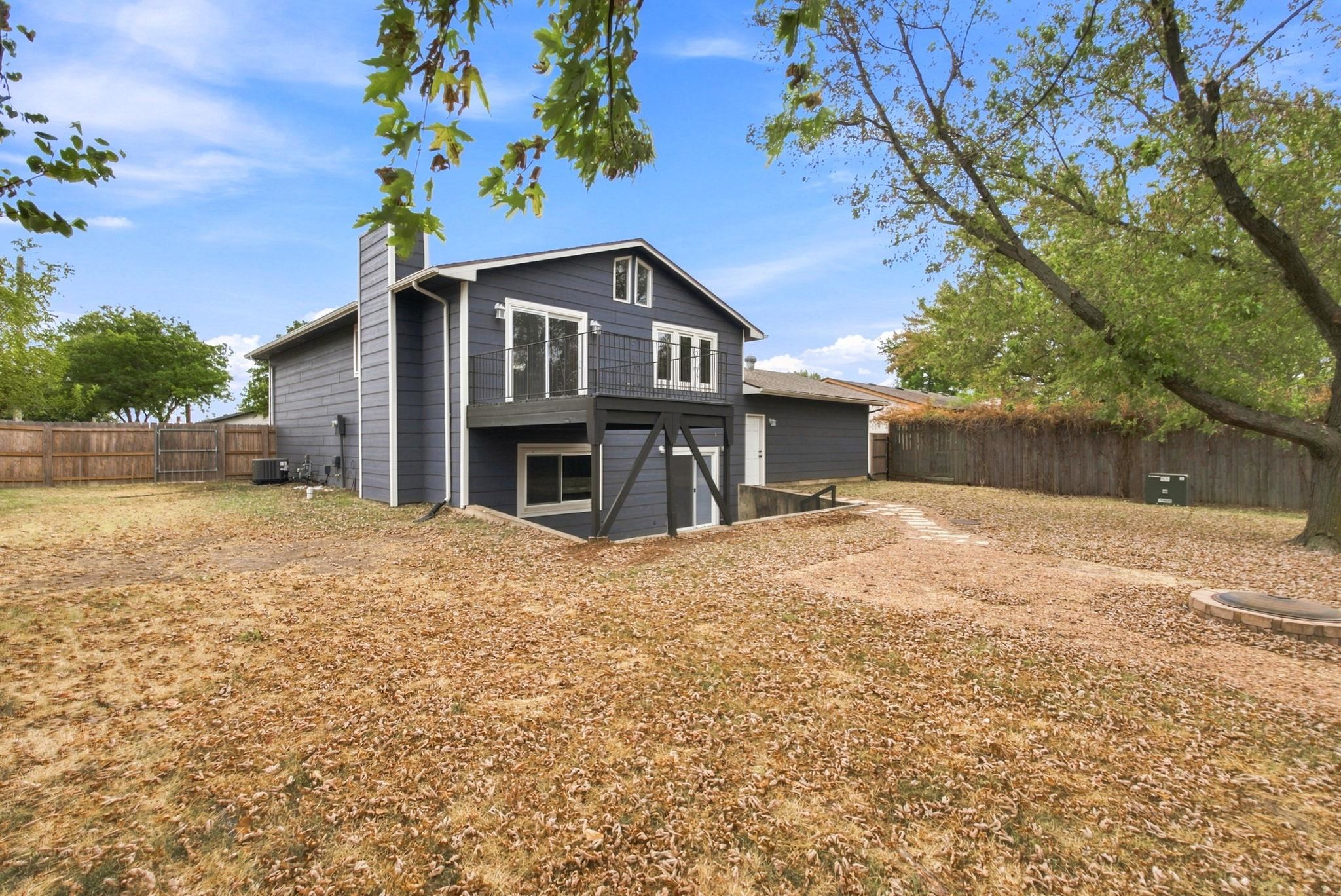 4565 N Hillcrest Property Photo 30