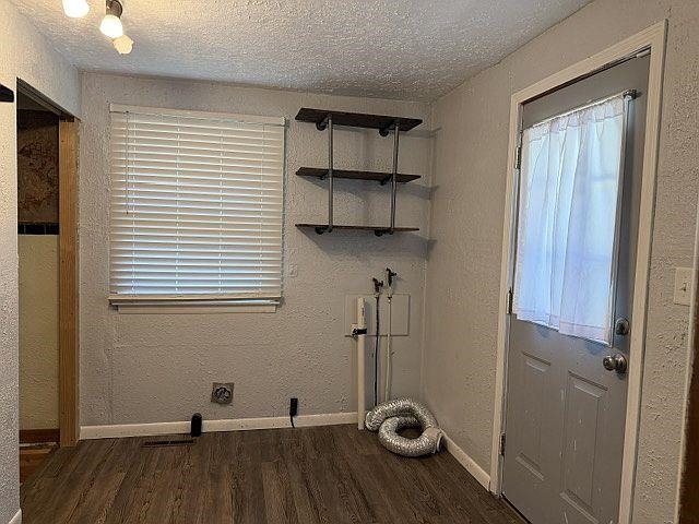 309 N Stark St Property Photo 16