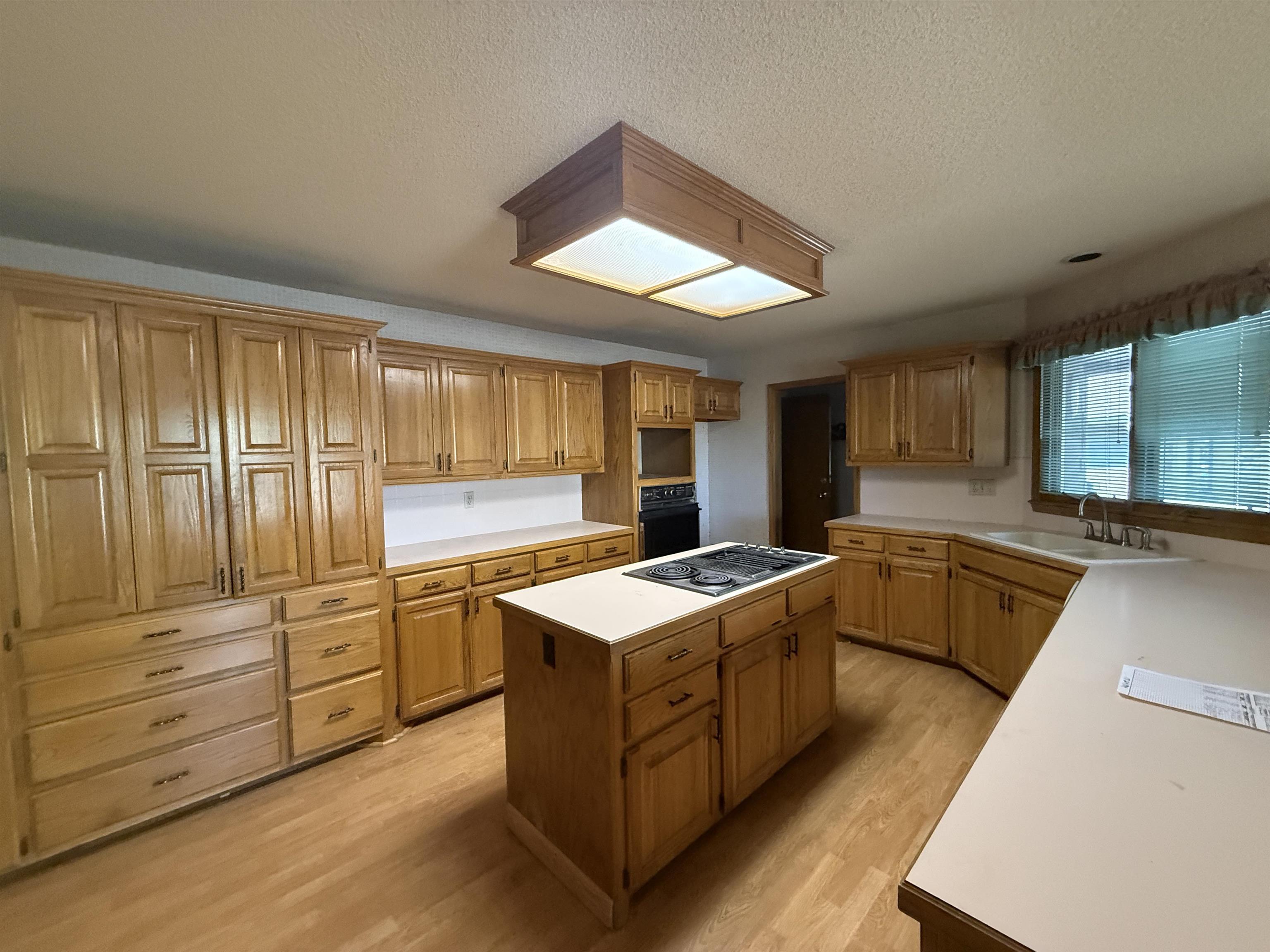 12210 W Ridgepoint St Property Photo 4