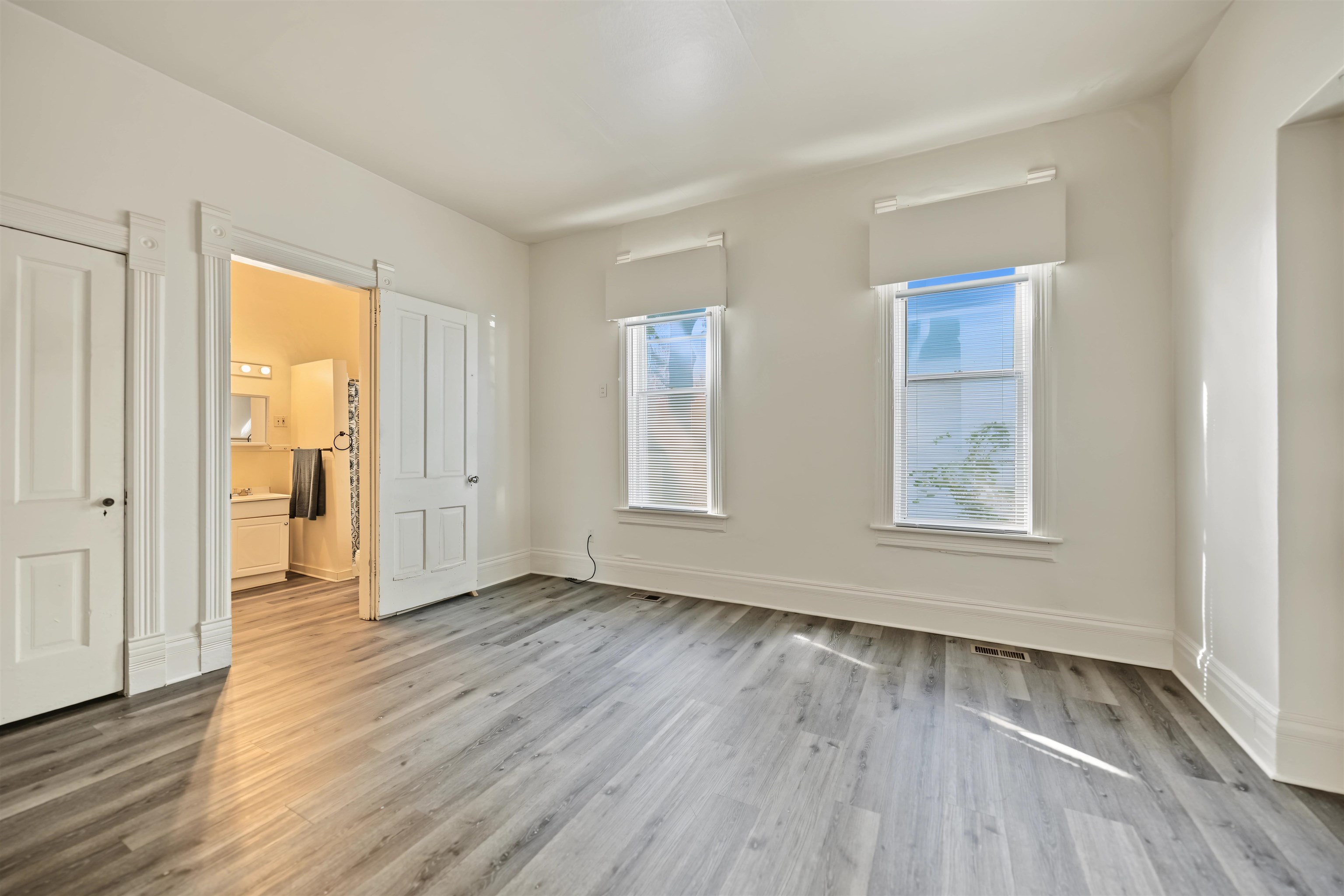 109 S Front St Property Photo 17