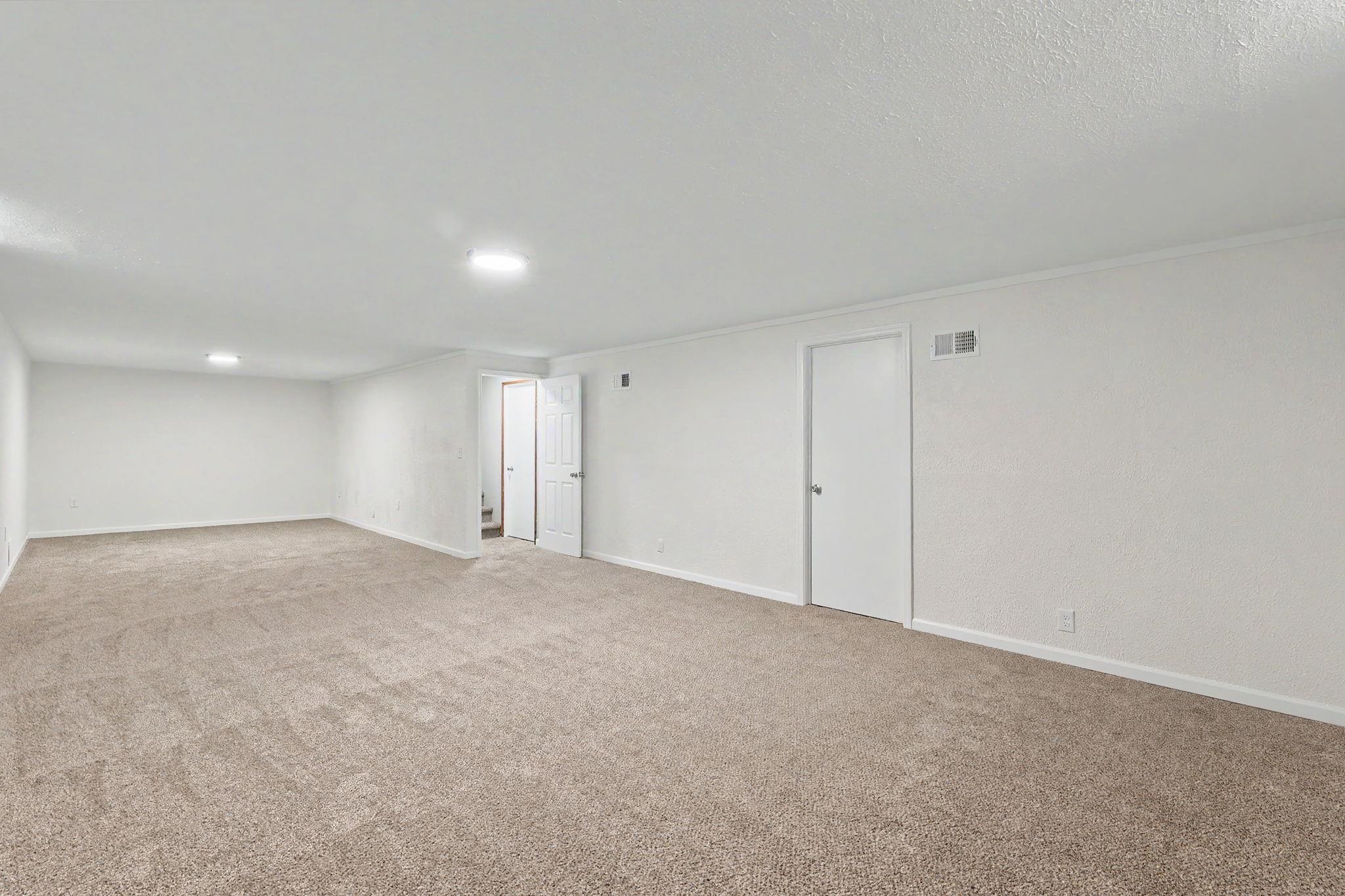 11310 W Macarthur Ave Property Photo 25