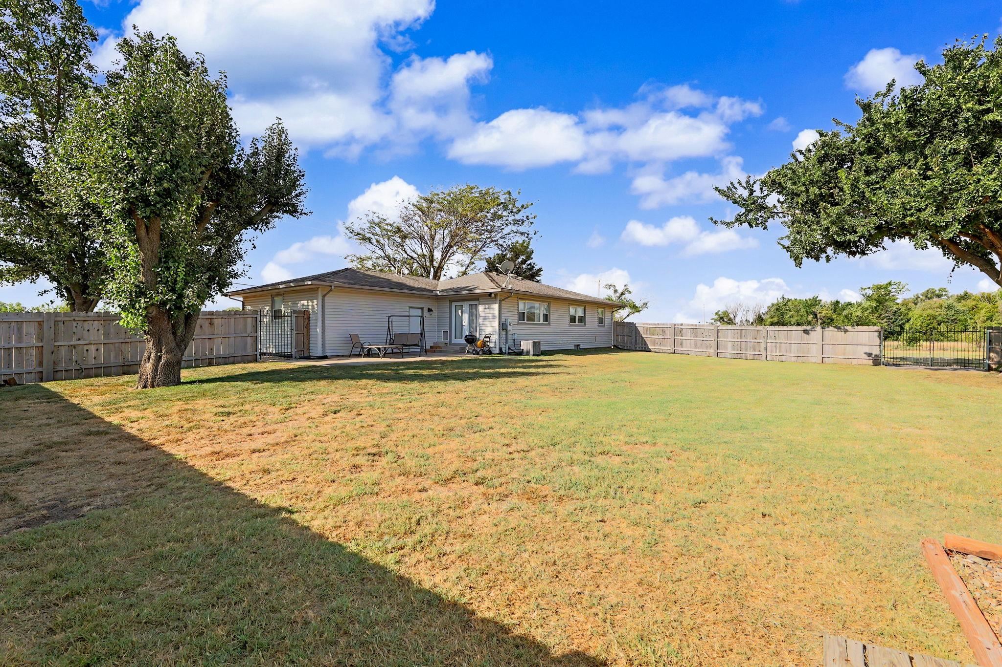 11310 W Macarthur Ave Property Photo 33