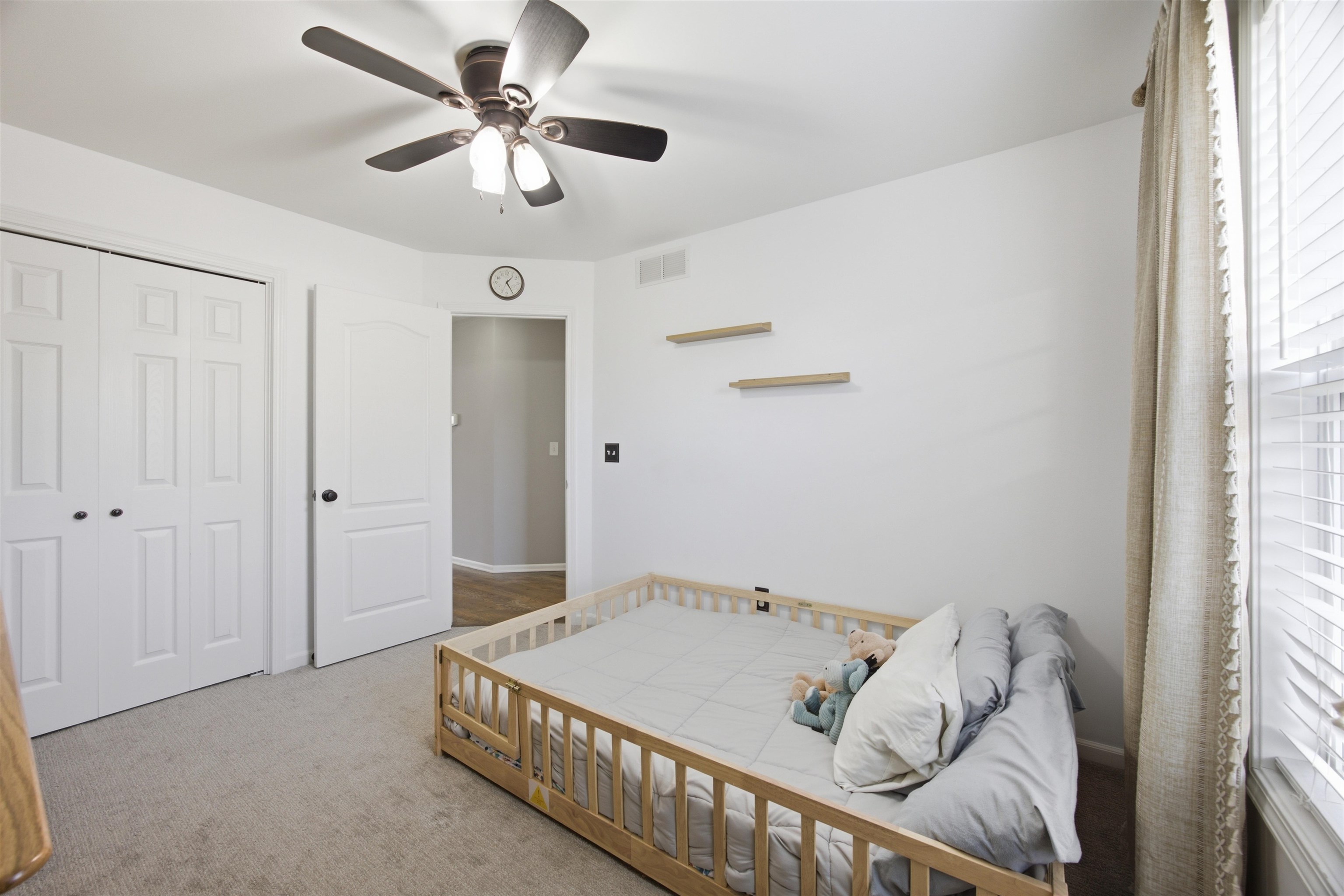1041 N Meadow Rd Property Photo 19
