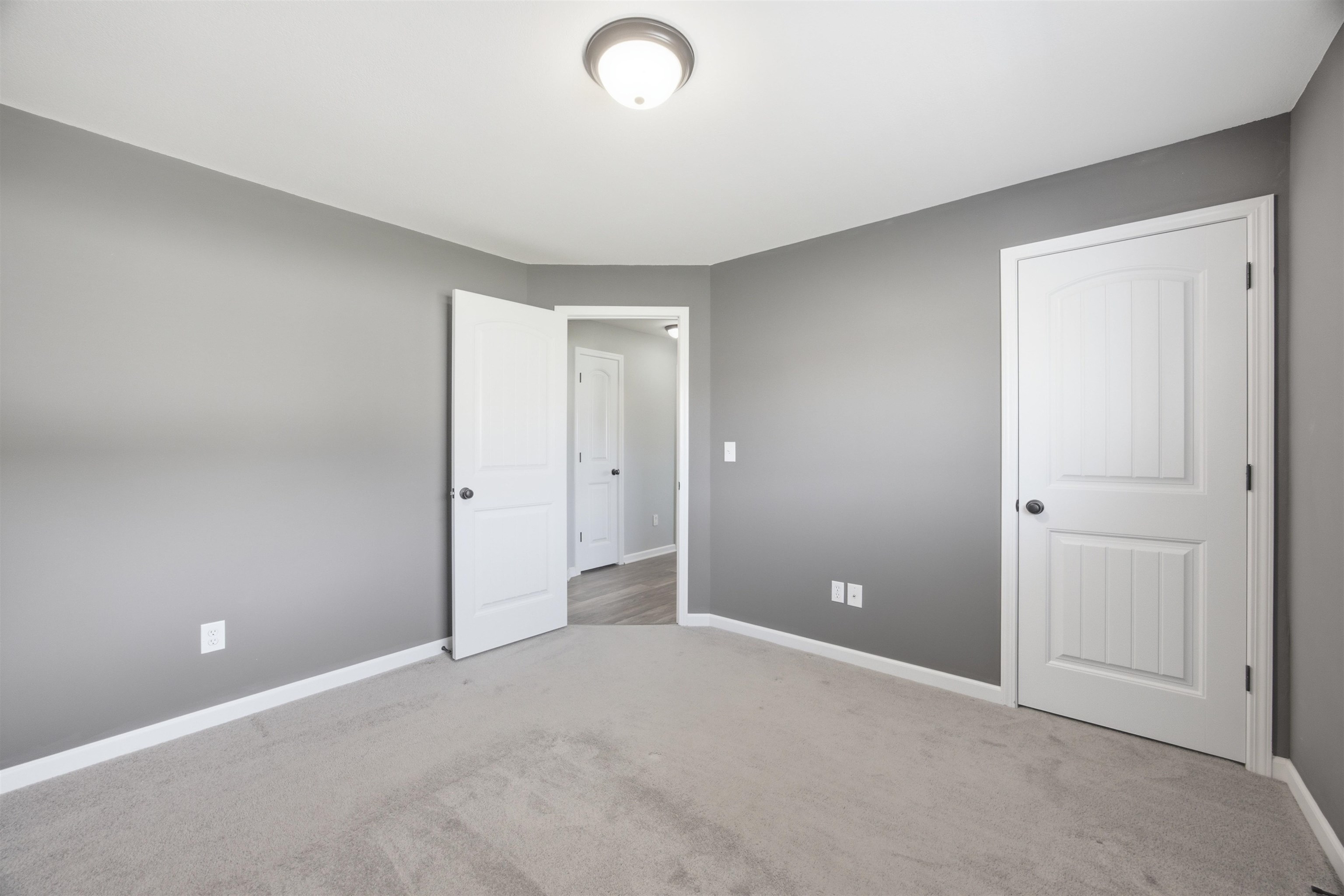 1041 N Meadow Rd Property Photo 24
