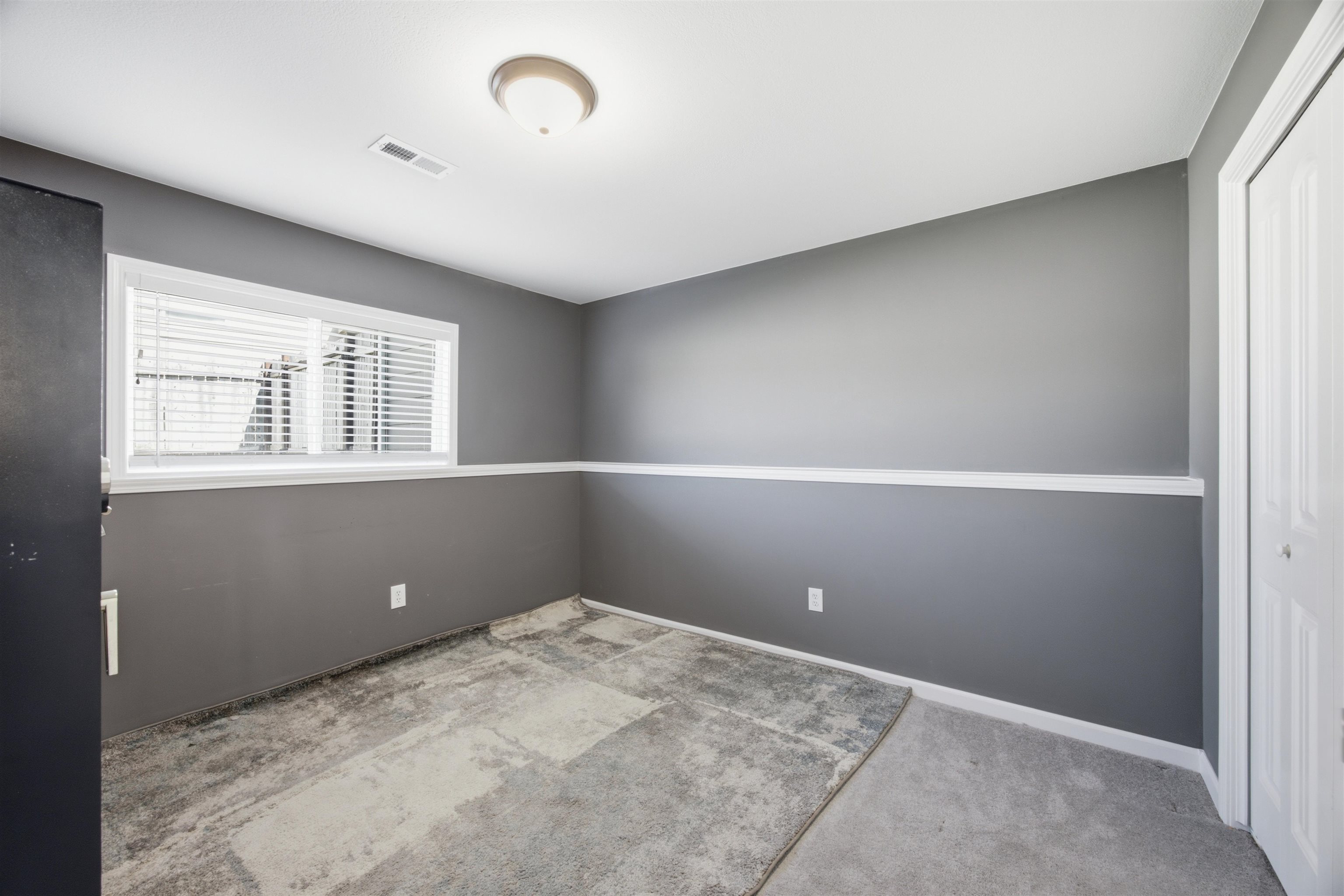 1041 N Meadow Rd Property Photo 26