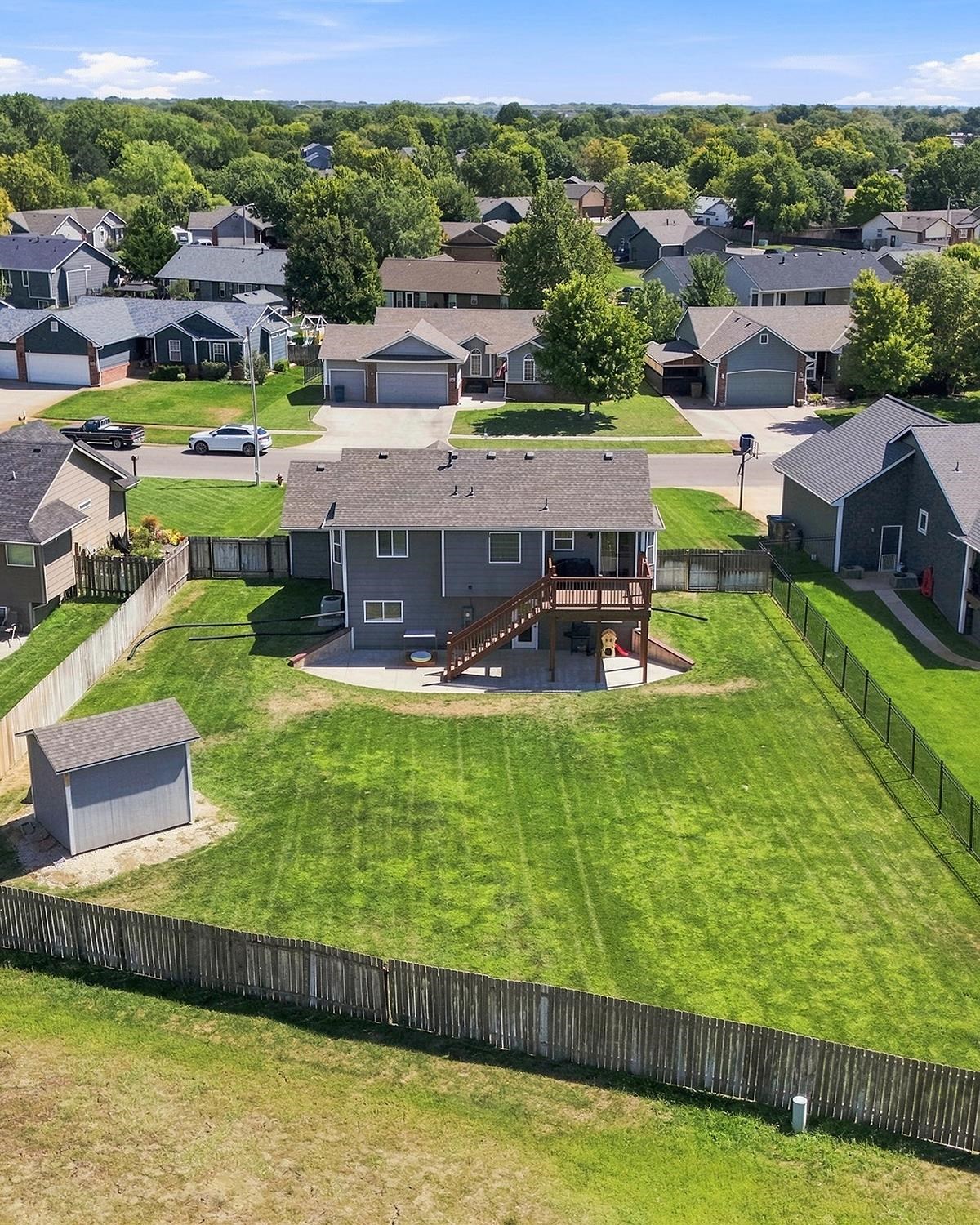 1041 N Meadow Rd Property Photo 33