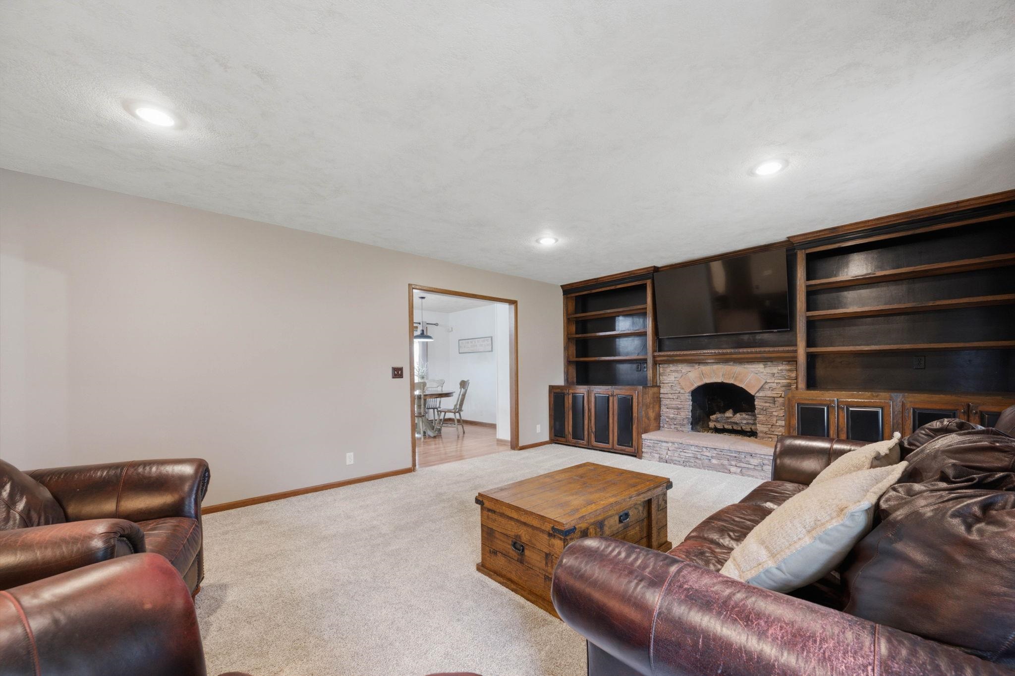 14321 W Taft Property Photo 12