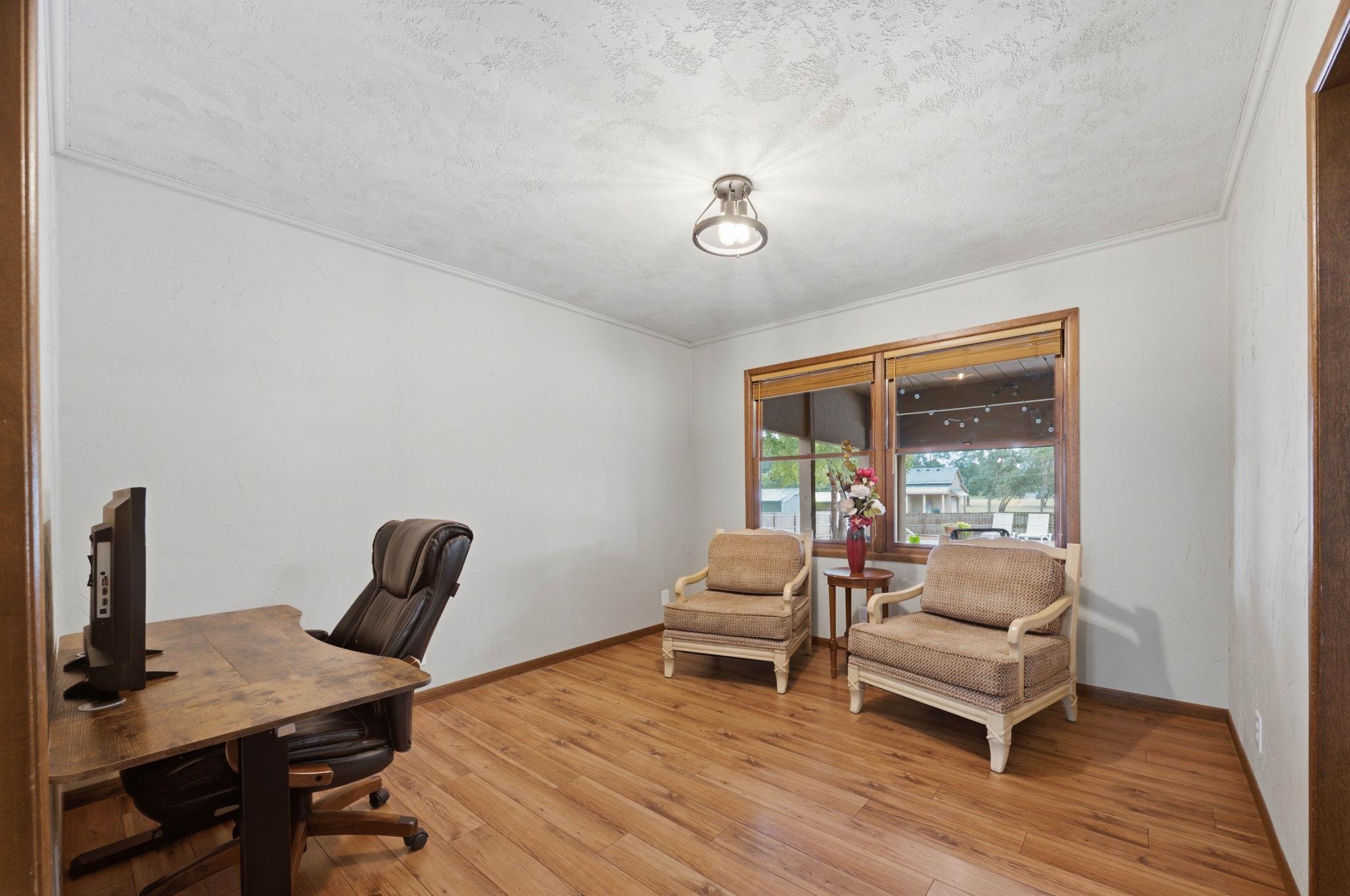 14321 W Taft Property Photo 20