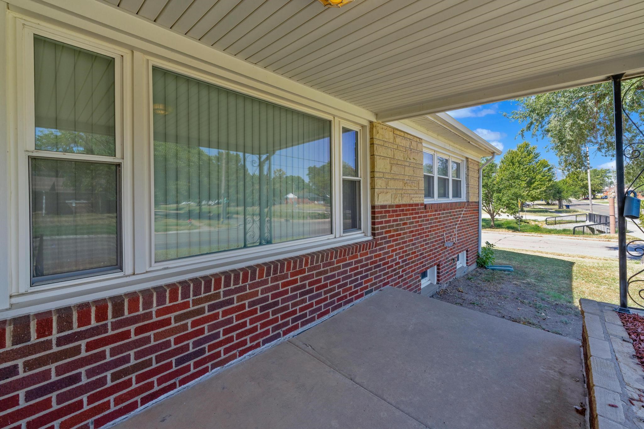 7417 E Lincoln Property Photo 6
