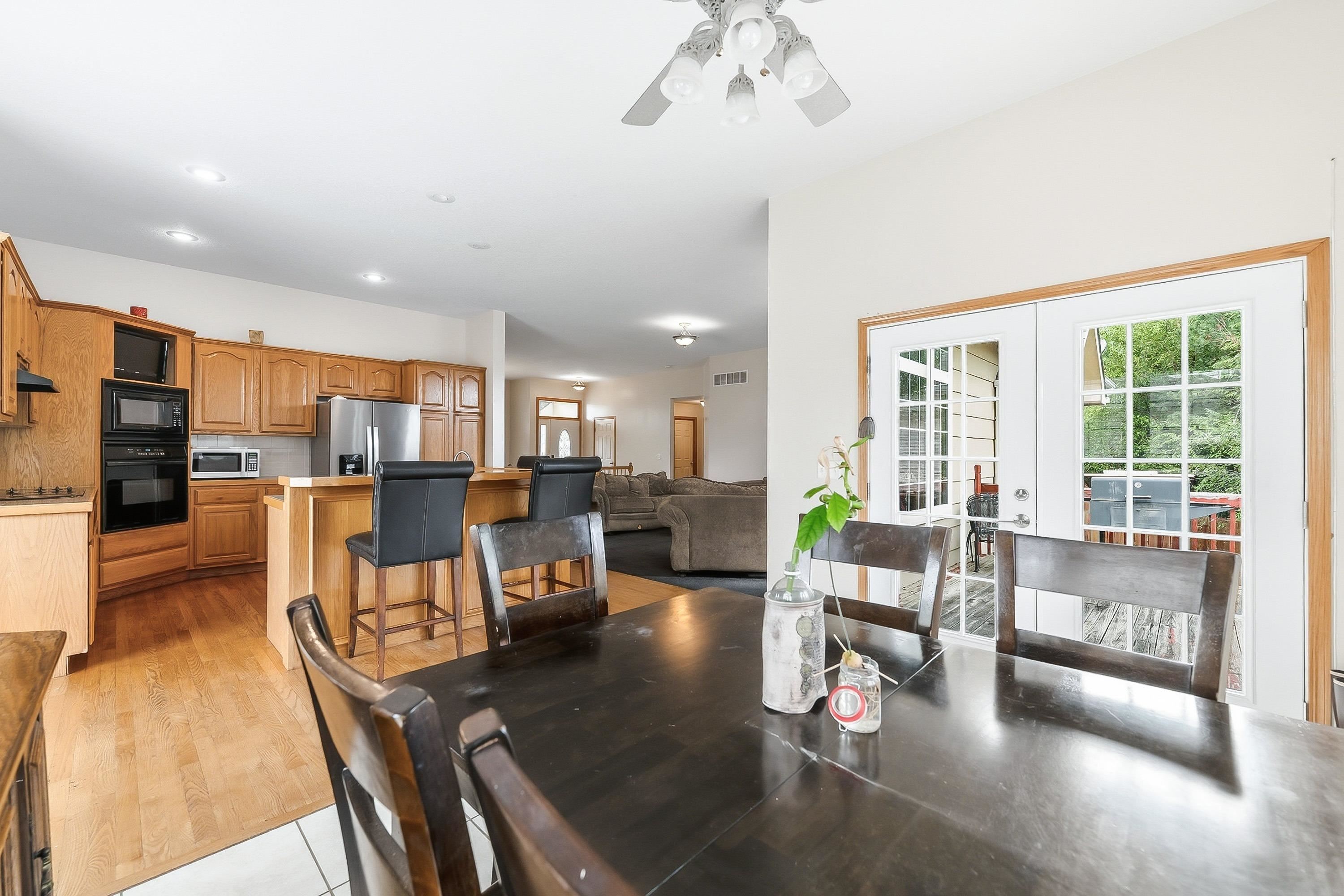 2810 N Beacon Hill Street Property Photo 7