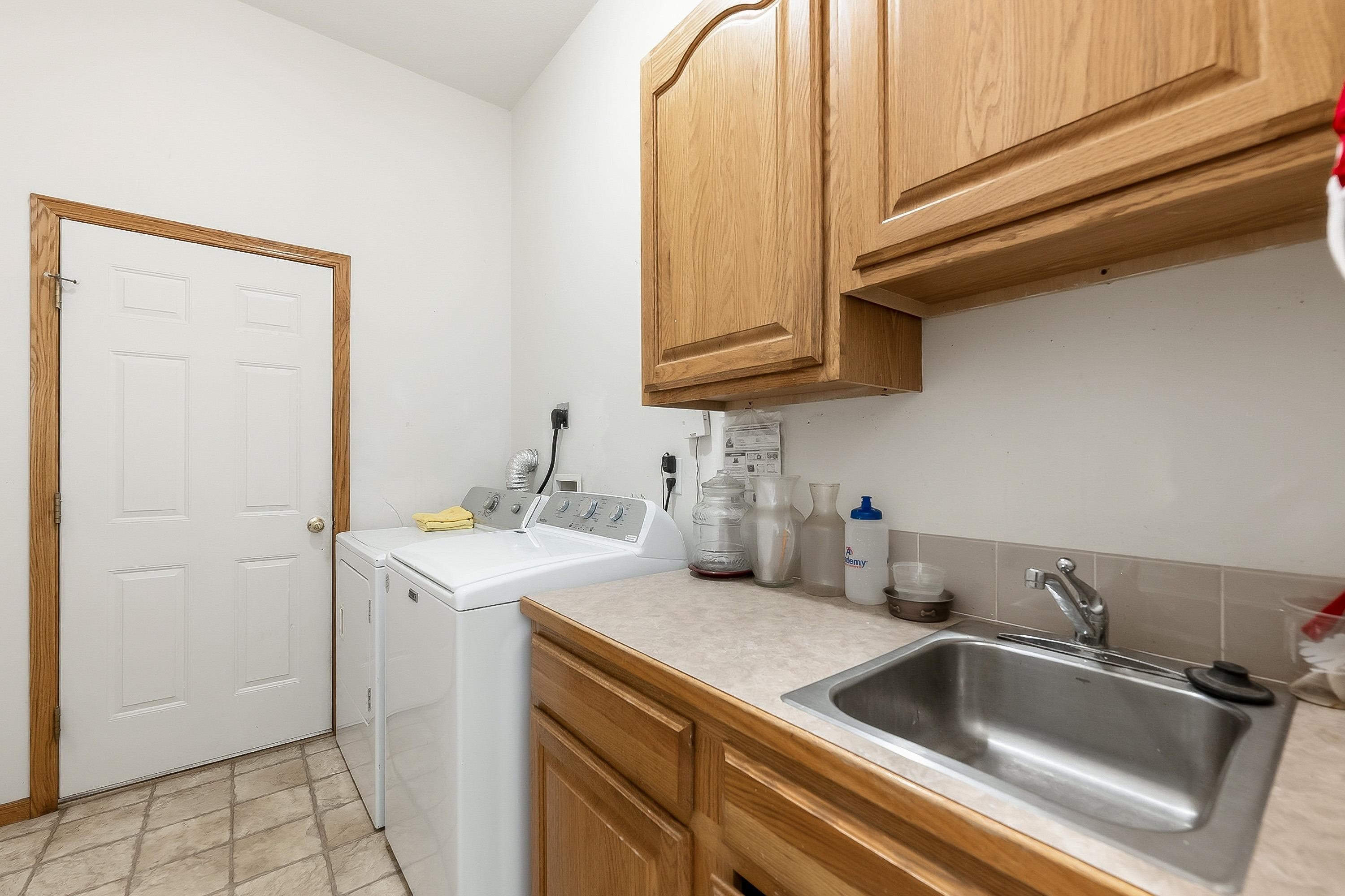 2810 N Beacon Hill Street Property Photo 13