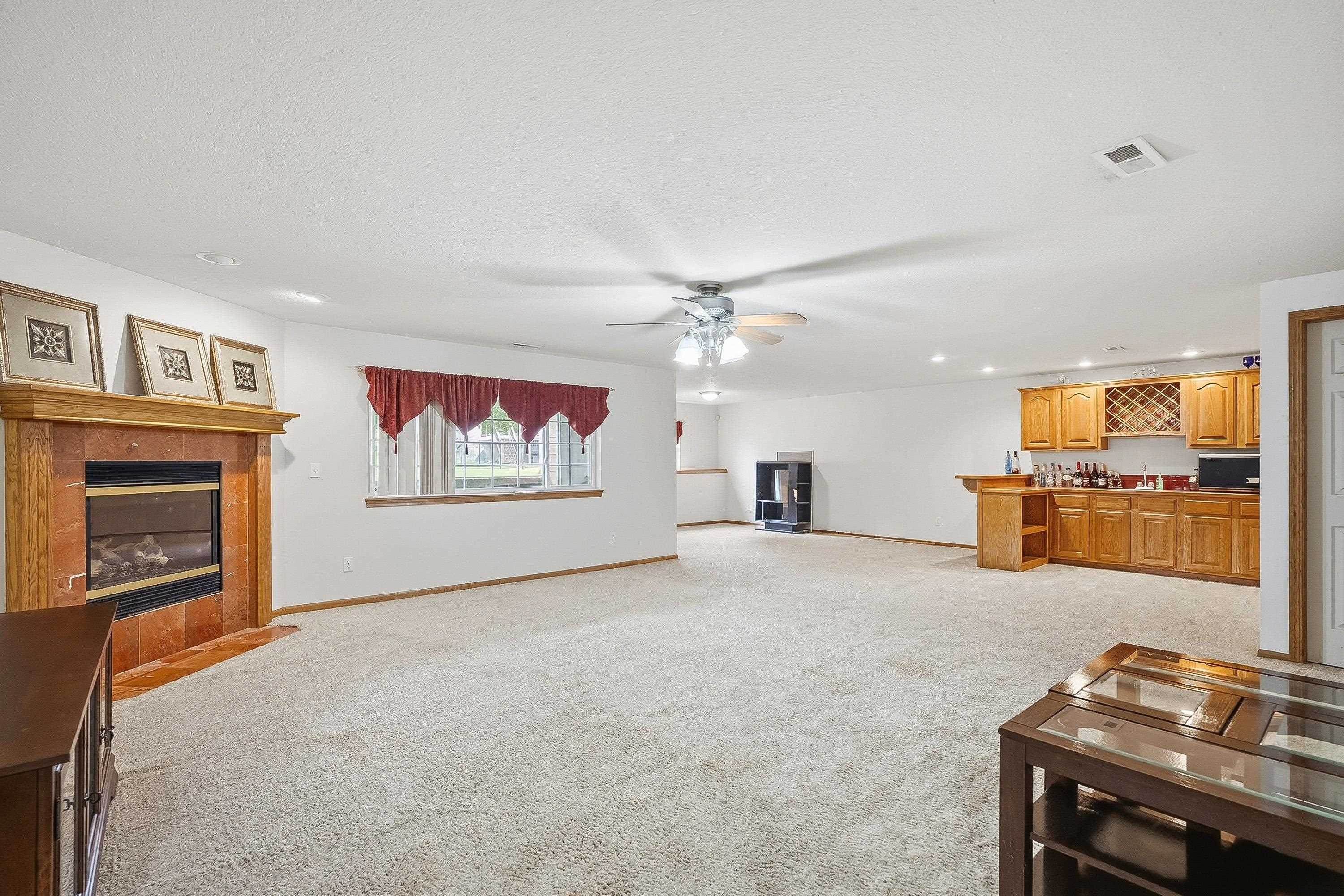 2810 N Beacon Hill Street Property Photo 14