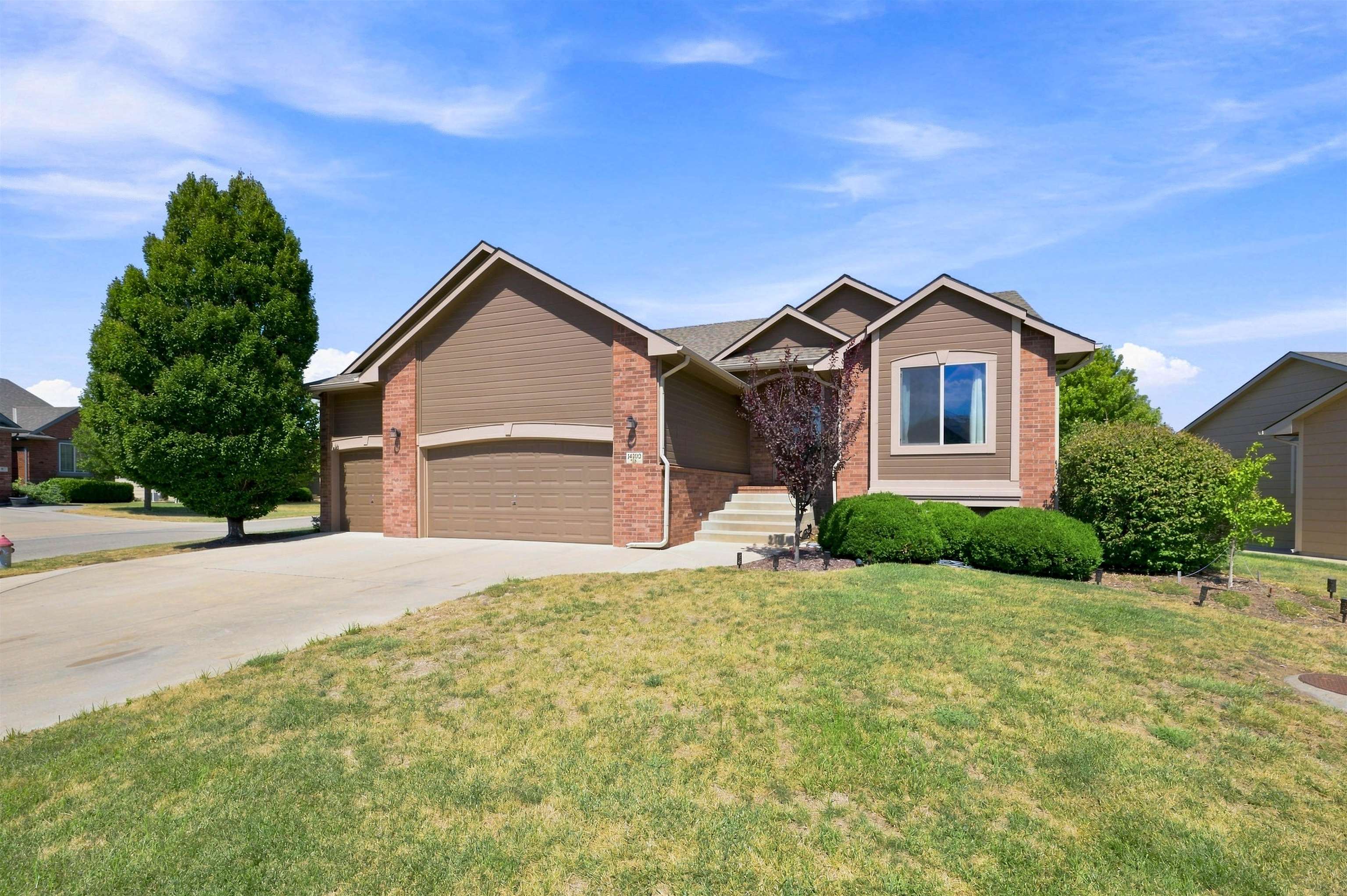 14200 W Onewood Property Photo 3