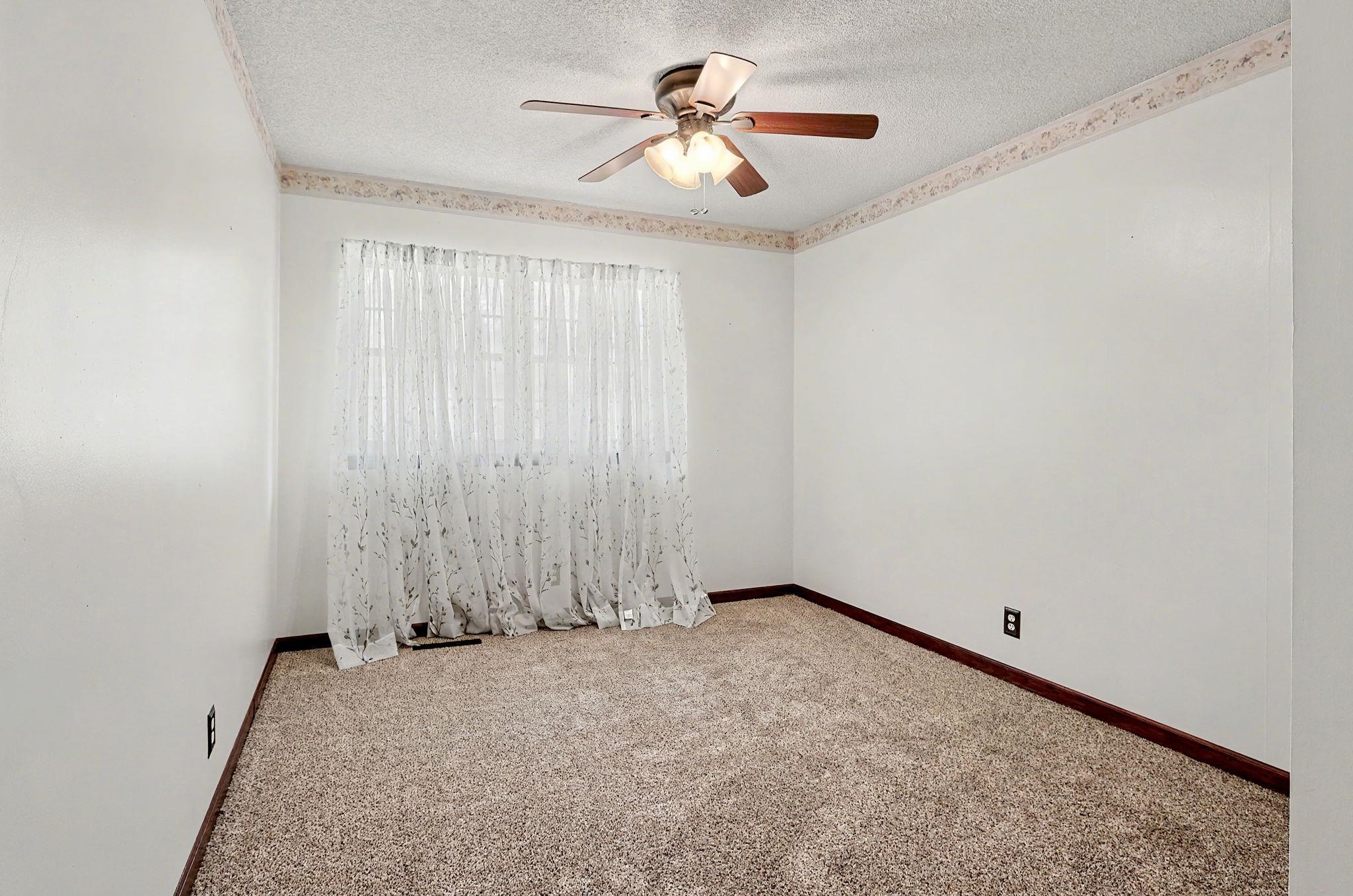 3422 E 103rd Ct Property Photo 10