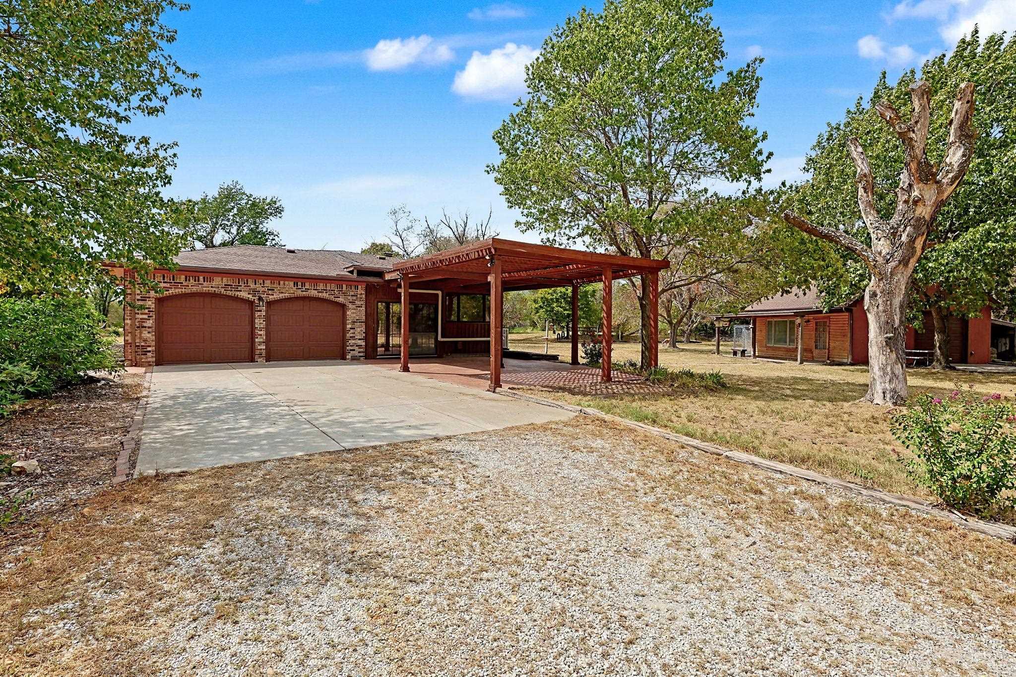 3422 E 103rd Ct Property Photo 19