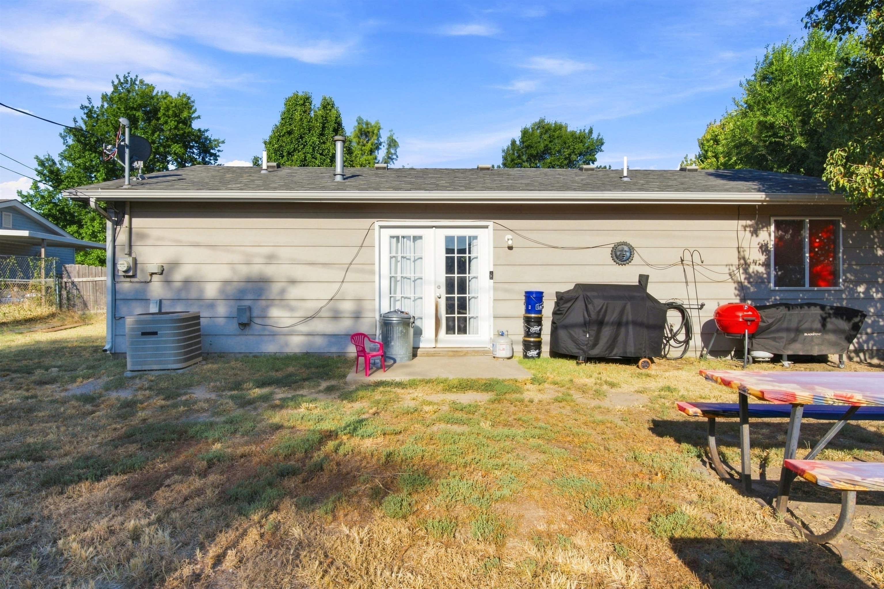 4538 S Fern Ave Property Photo 22