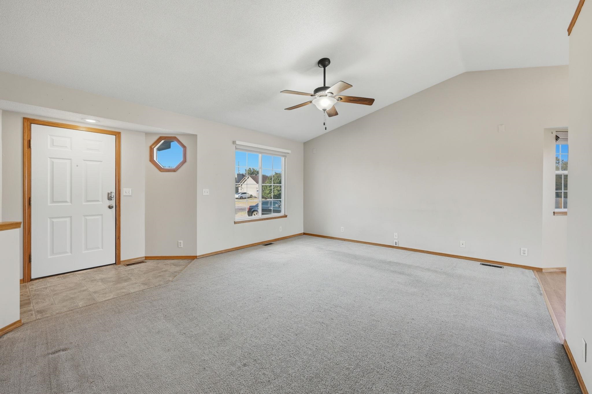 4814 E Pembrook St. Property Photo 7