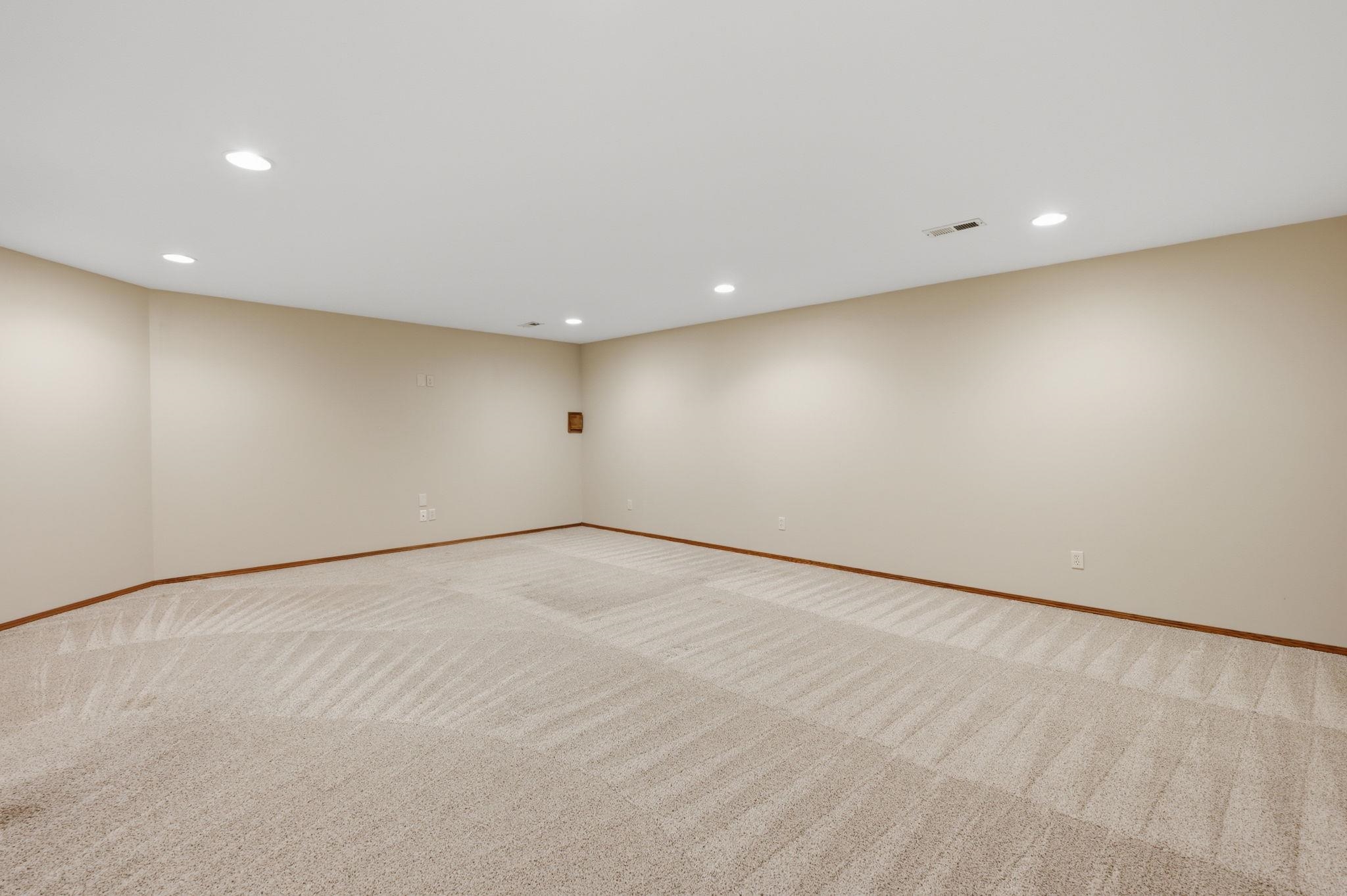 4814 E Pembrook St. Property Photo 23