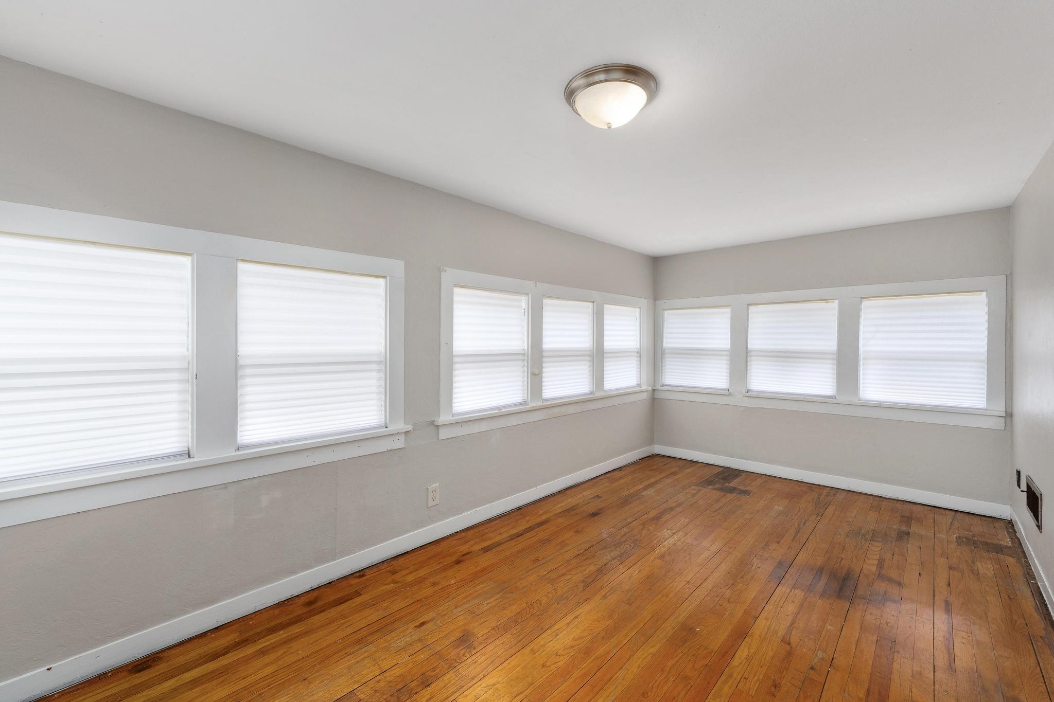 1411 E Boston Property Photo 21