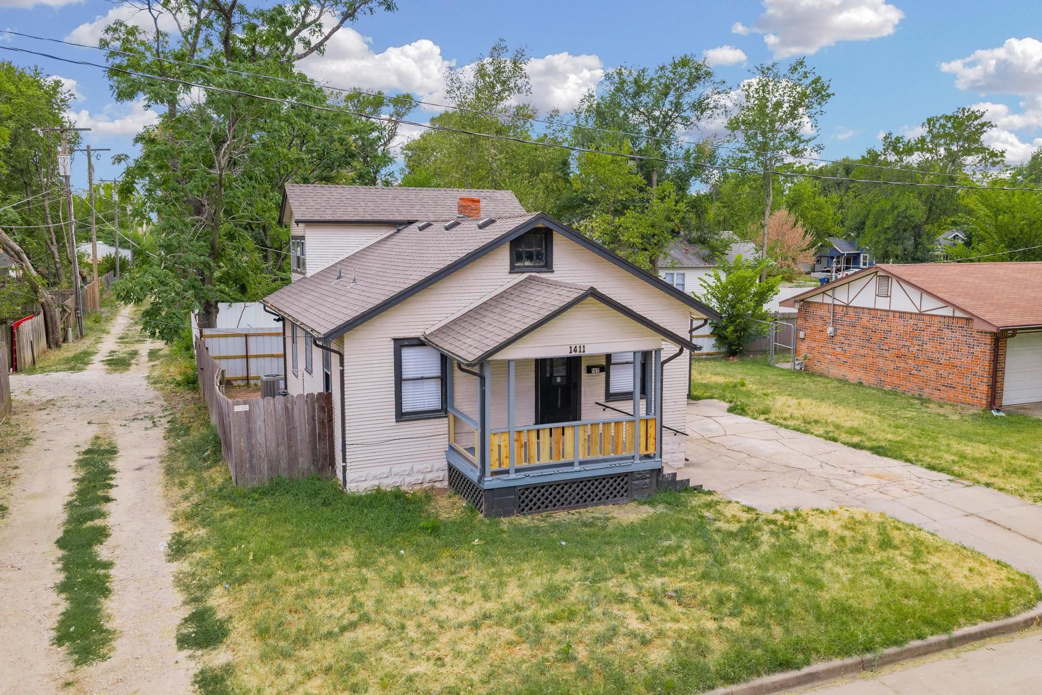 1411 E Boston Property Photo 31