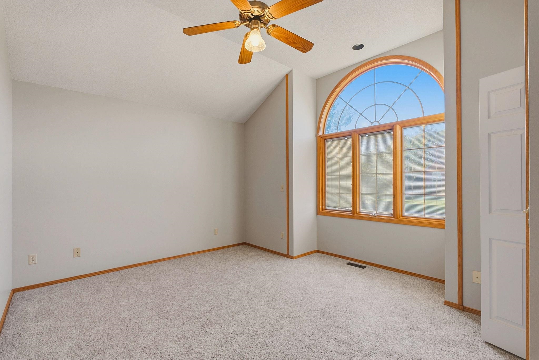 328 Campus Ct Property Photo 17