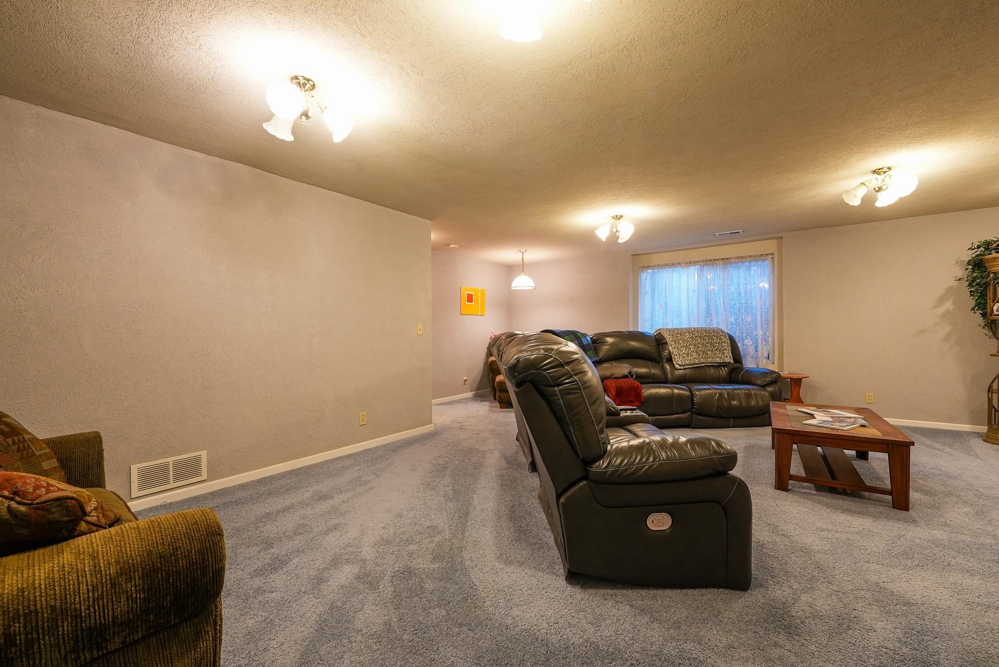 1810 N Cottonwood Dr Property Photo 20