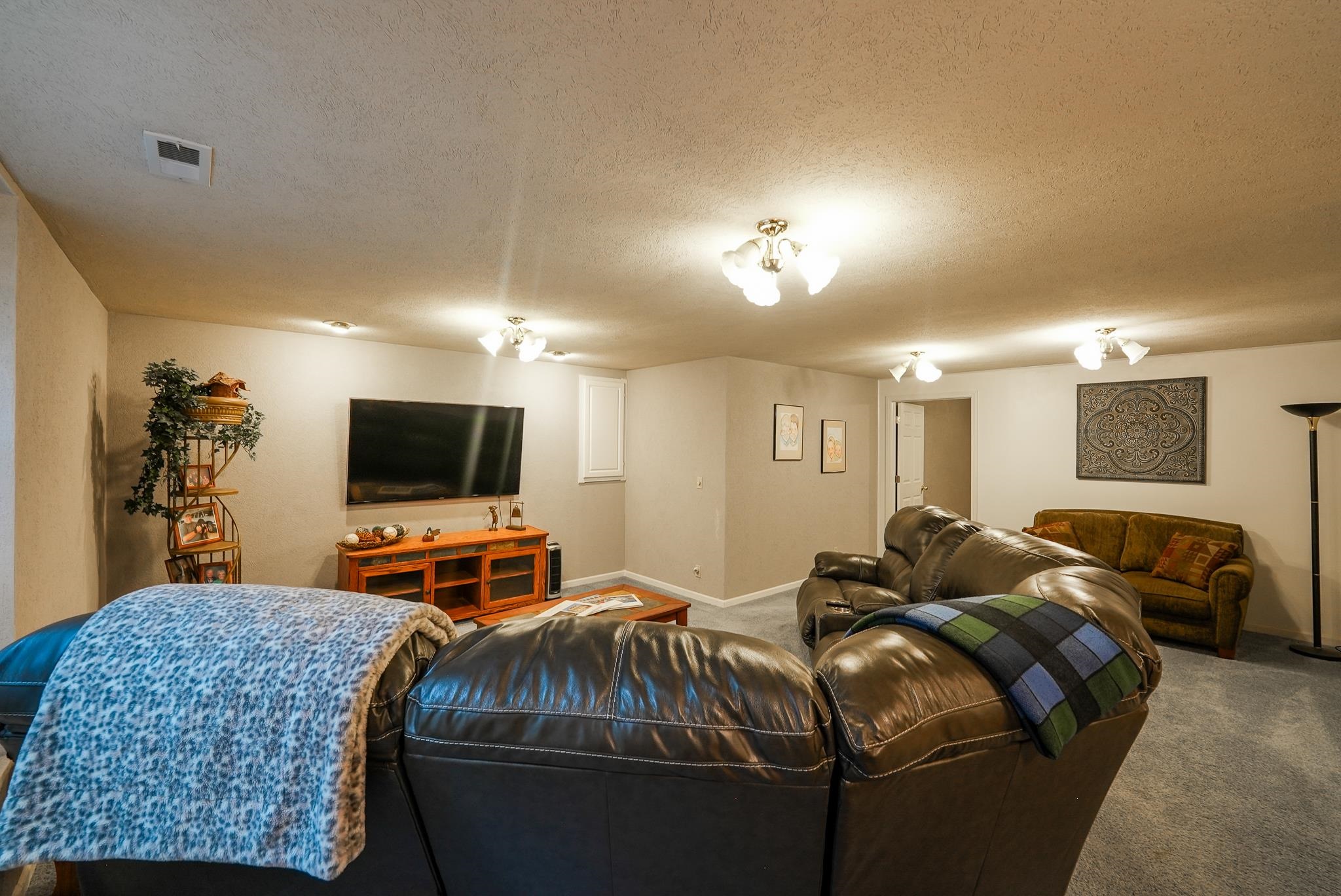 1810 N Cottonwood Dr Property Photo 21