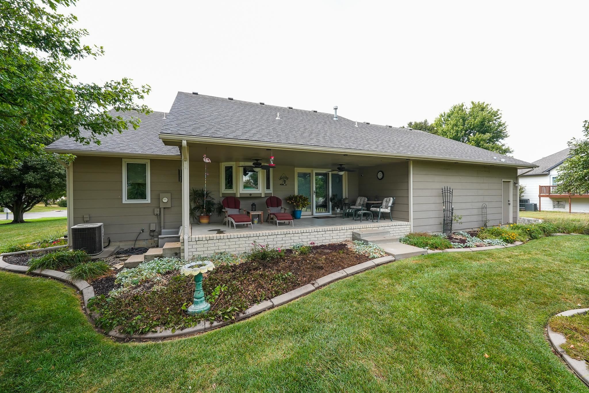 1810 N Cottonwood Dr Property Photo 31
