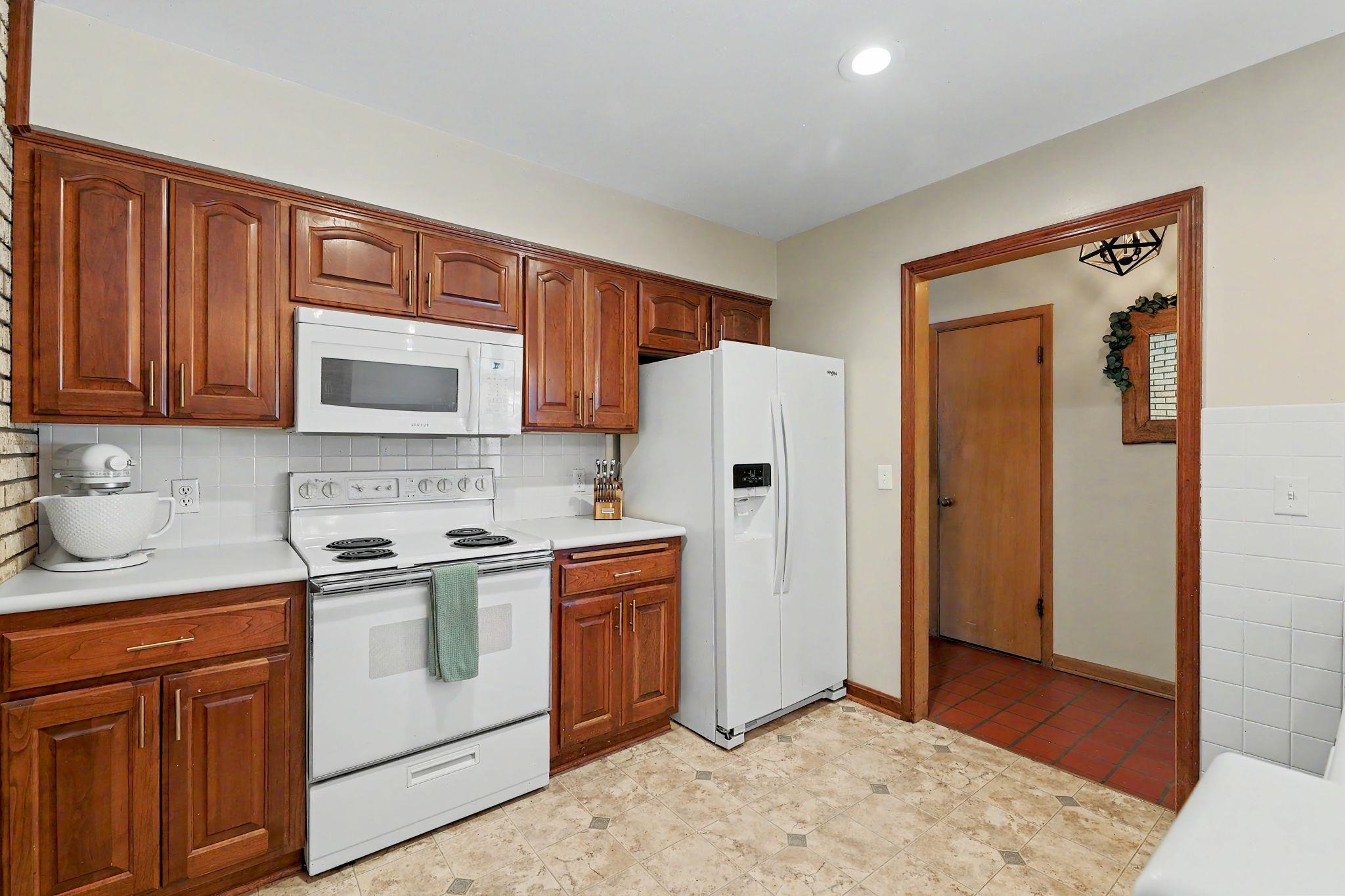 9800 W Shade Ave Property Photo 8