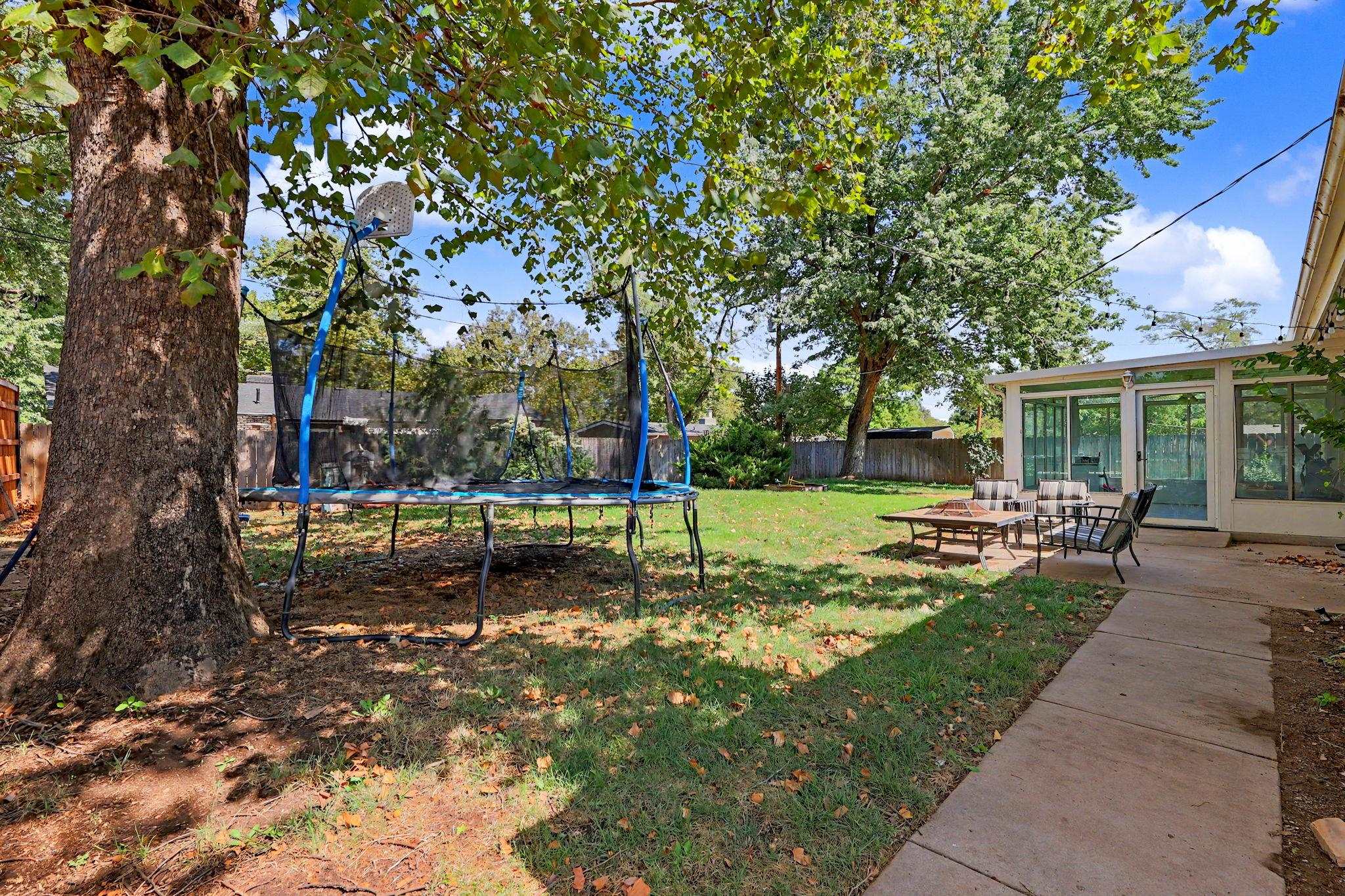 9800 W Shade Ave Property Photo 28