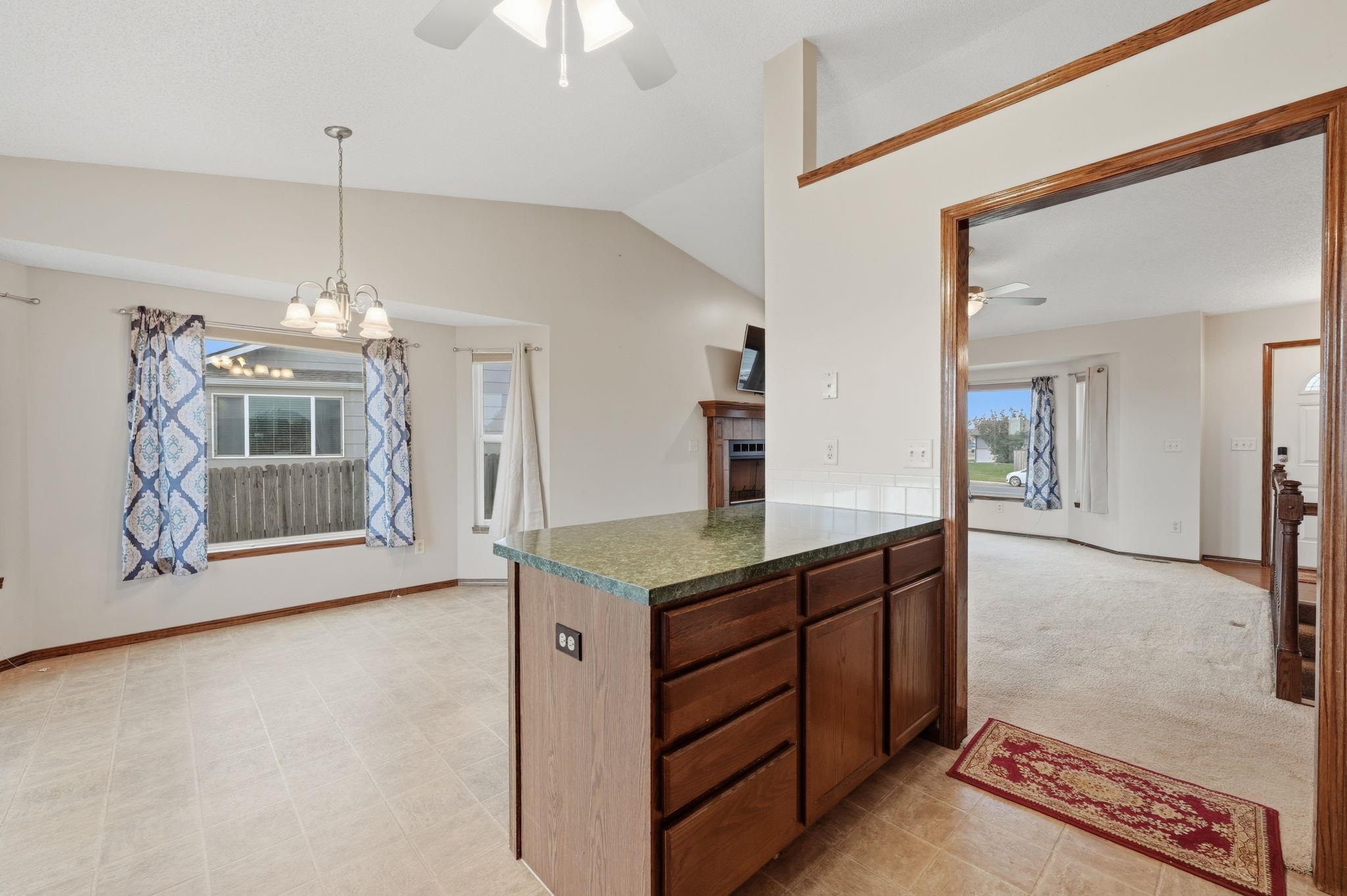 1805 N Mcrae Dr Property Photo 8