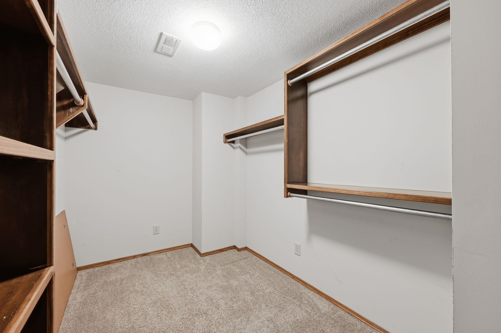 1805 N Mcrae Dr Property Photo 22