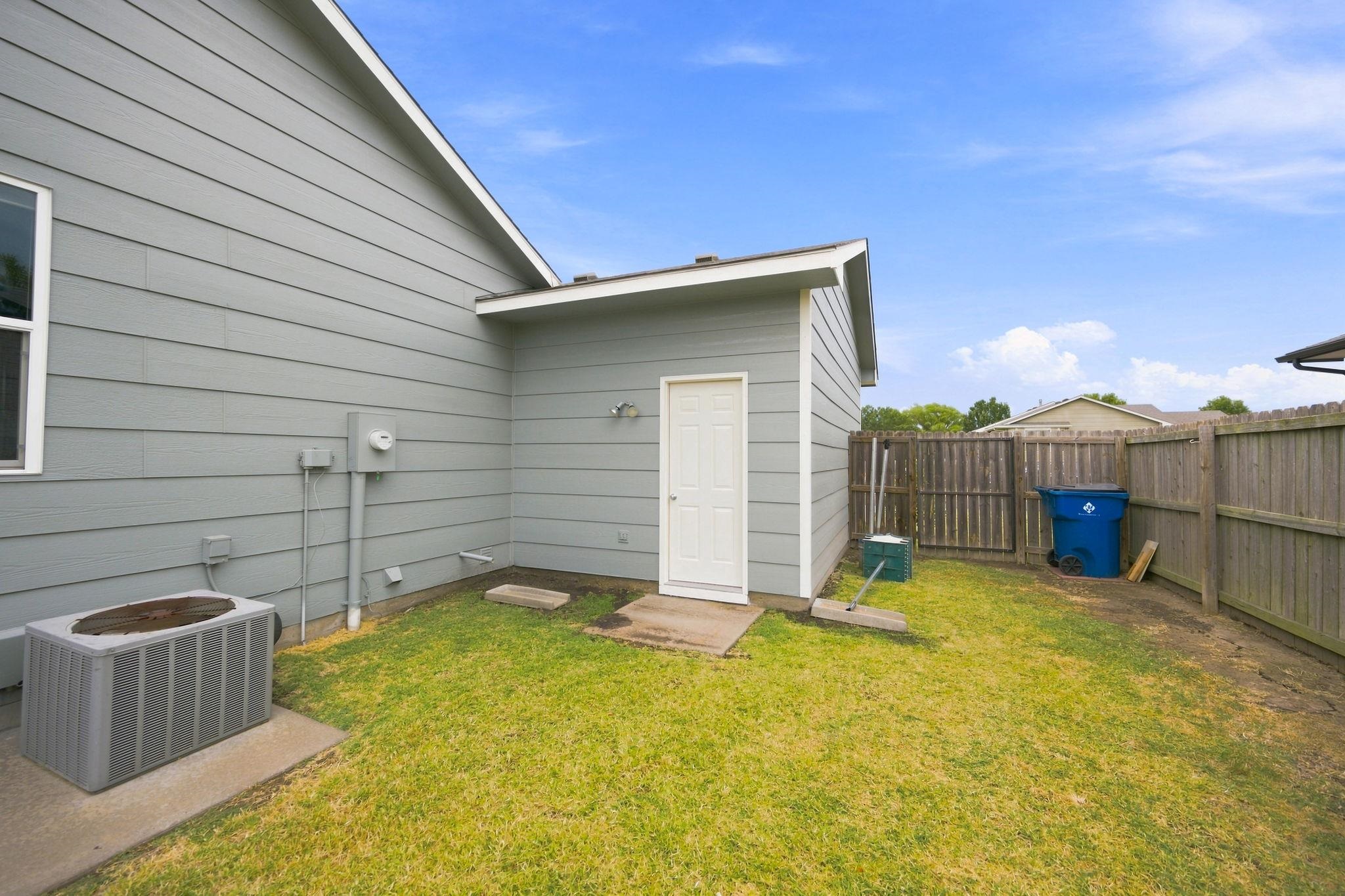 1805 N Mcrae Dr Property Photo 27