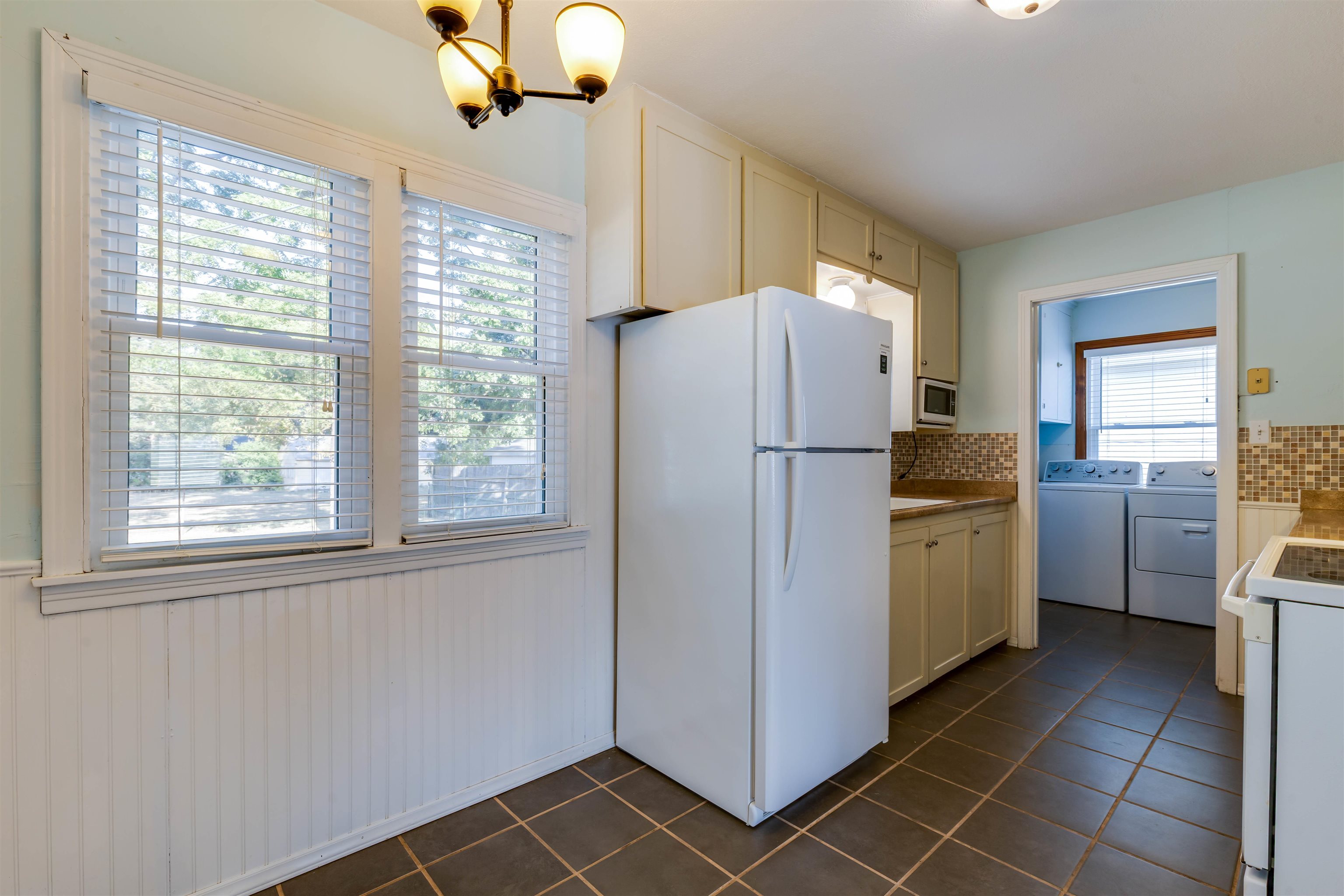 623 Grandview Ave. Property Photo 7