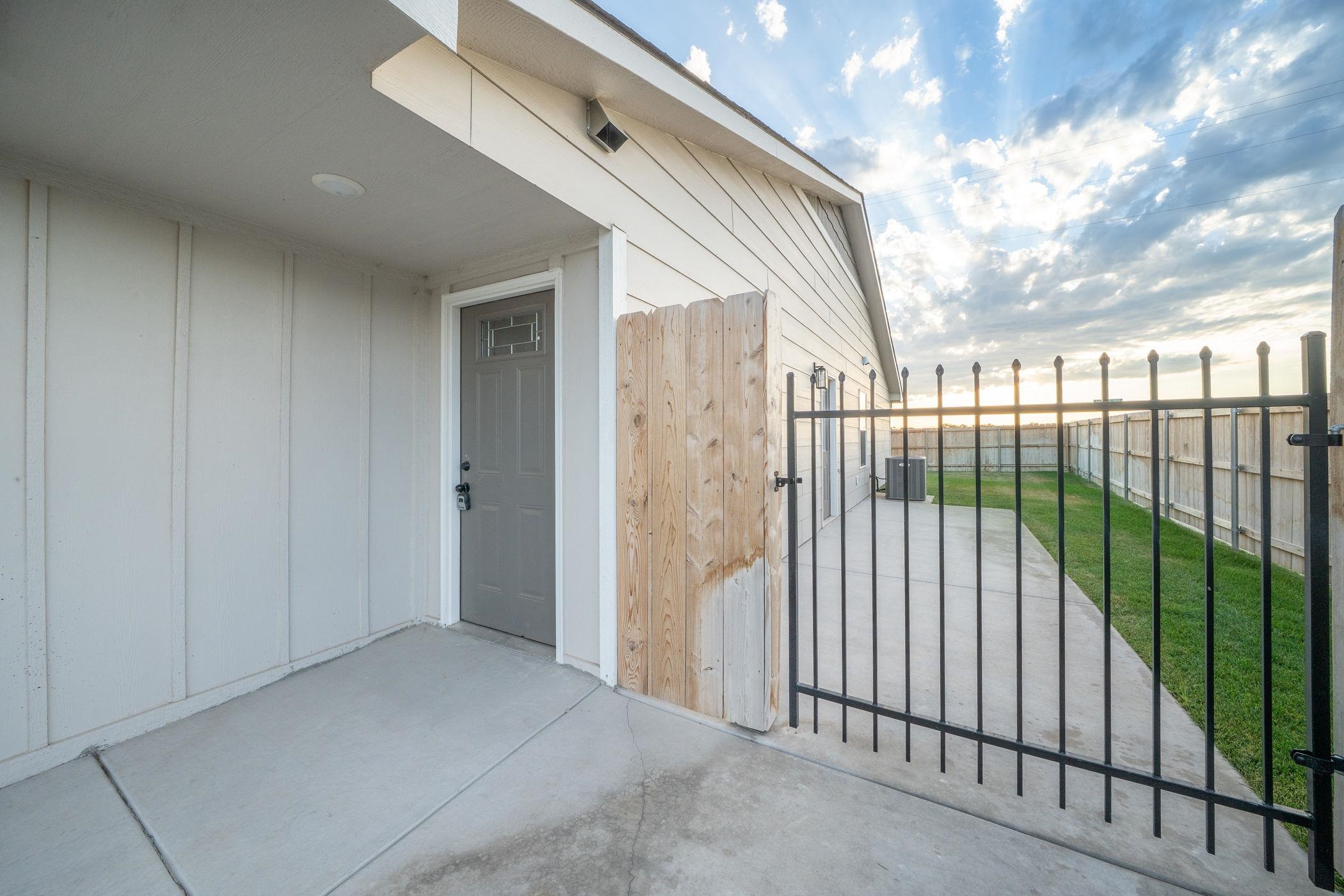 16804 W Lawson Property Photo 2