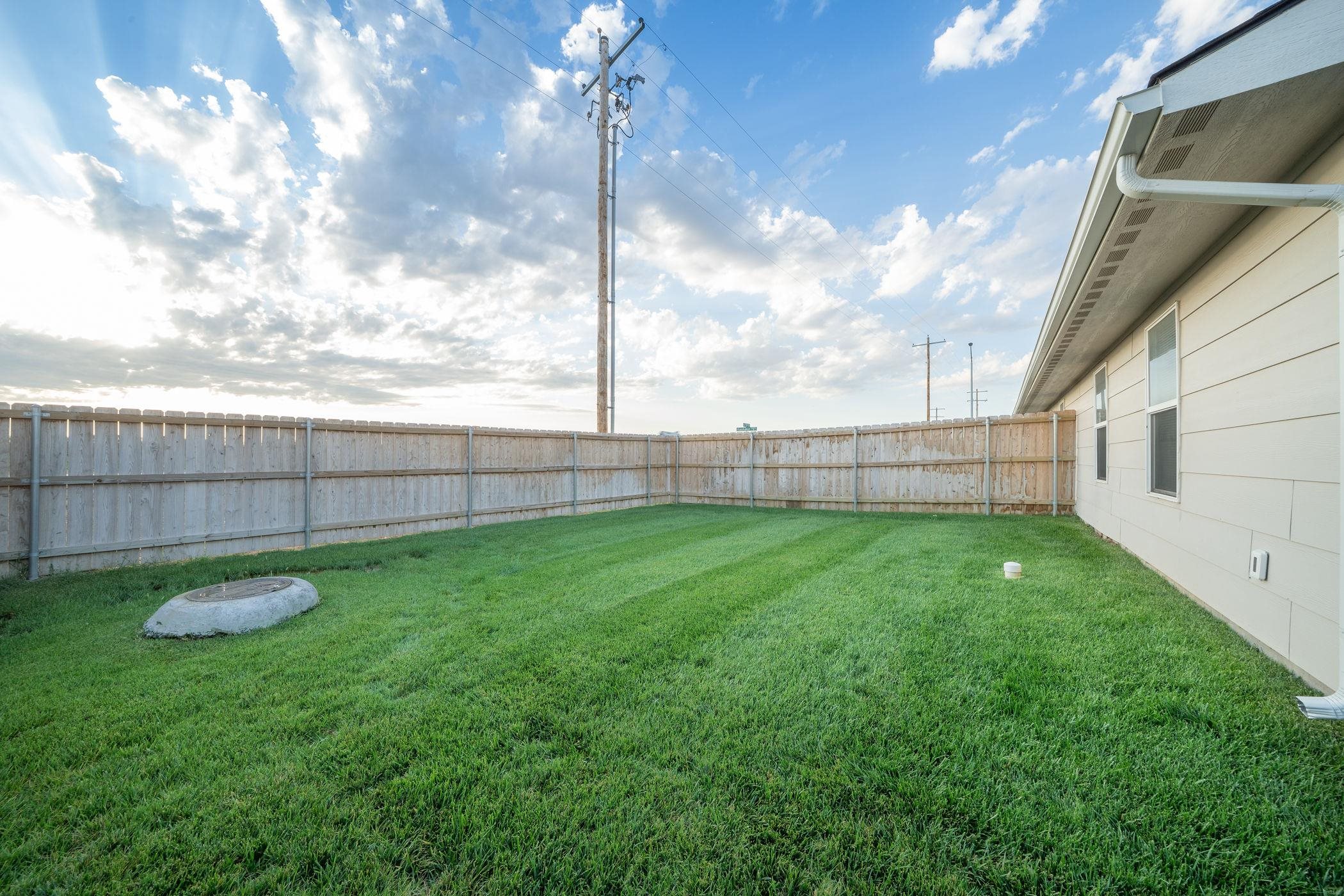 16804 W Lawson Property Photo 8
