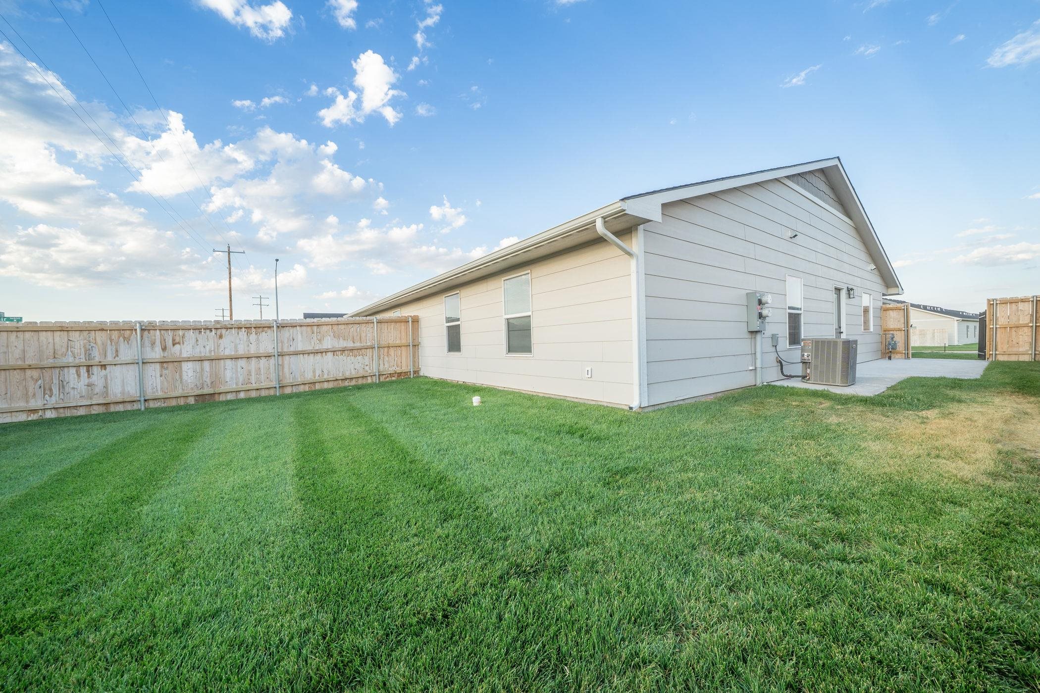 16804 W Lawson Property Photo 9