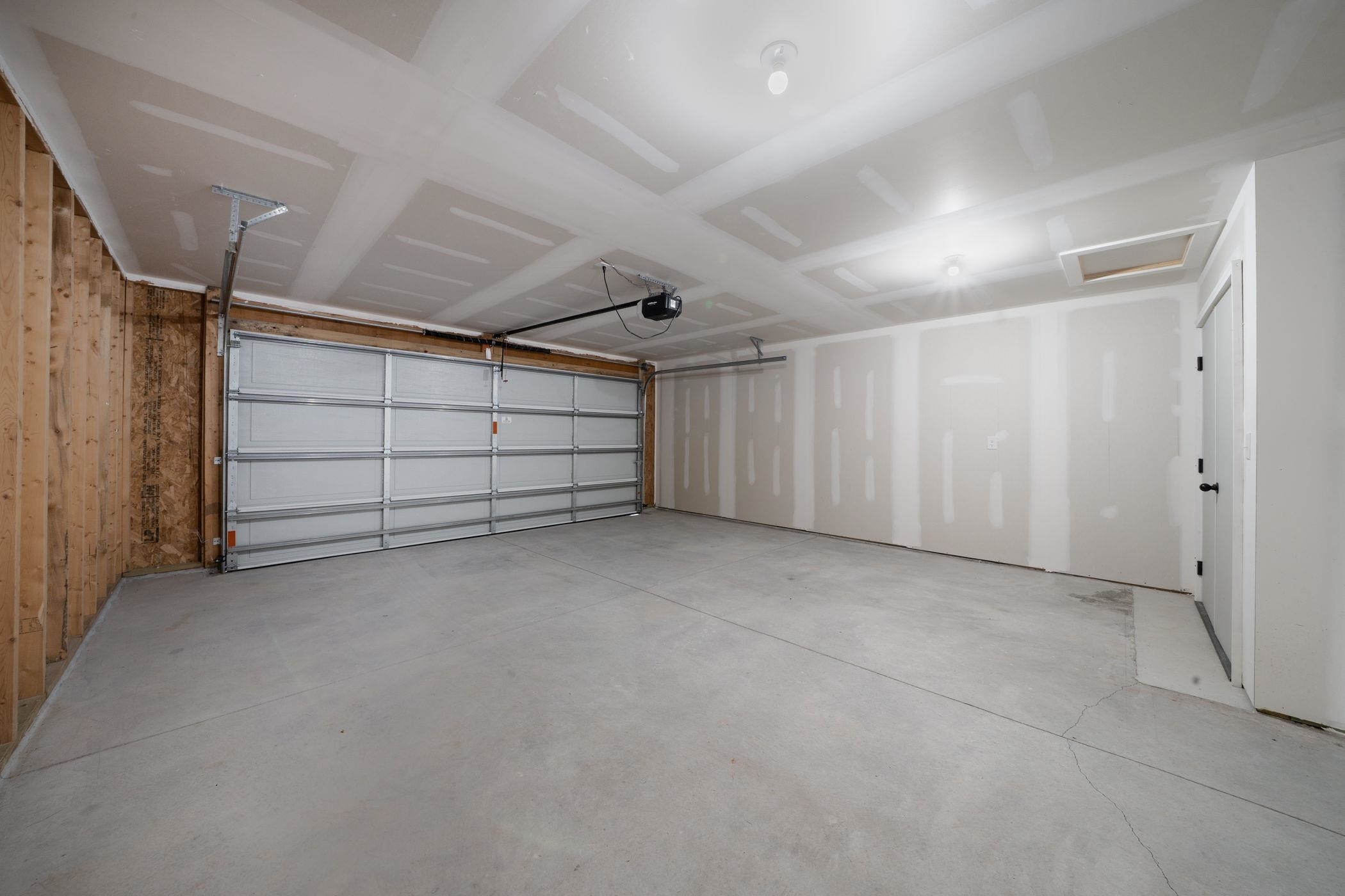 16802 W Lawson St Property Photo 24