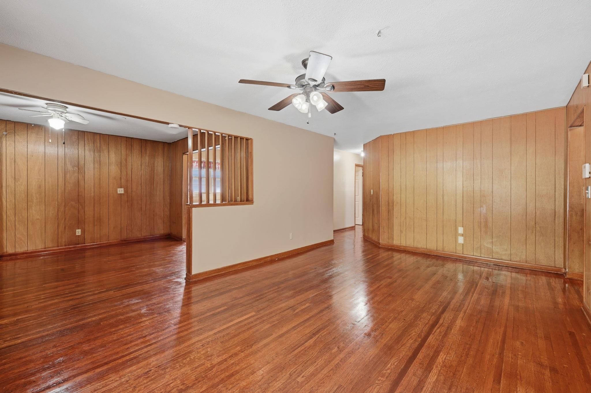 2822 S Santa Fe Property Photo 4