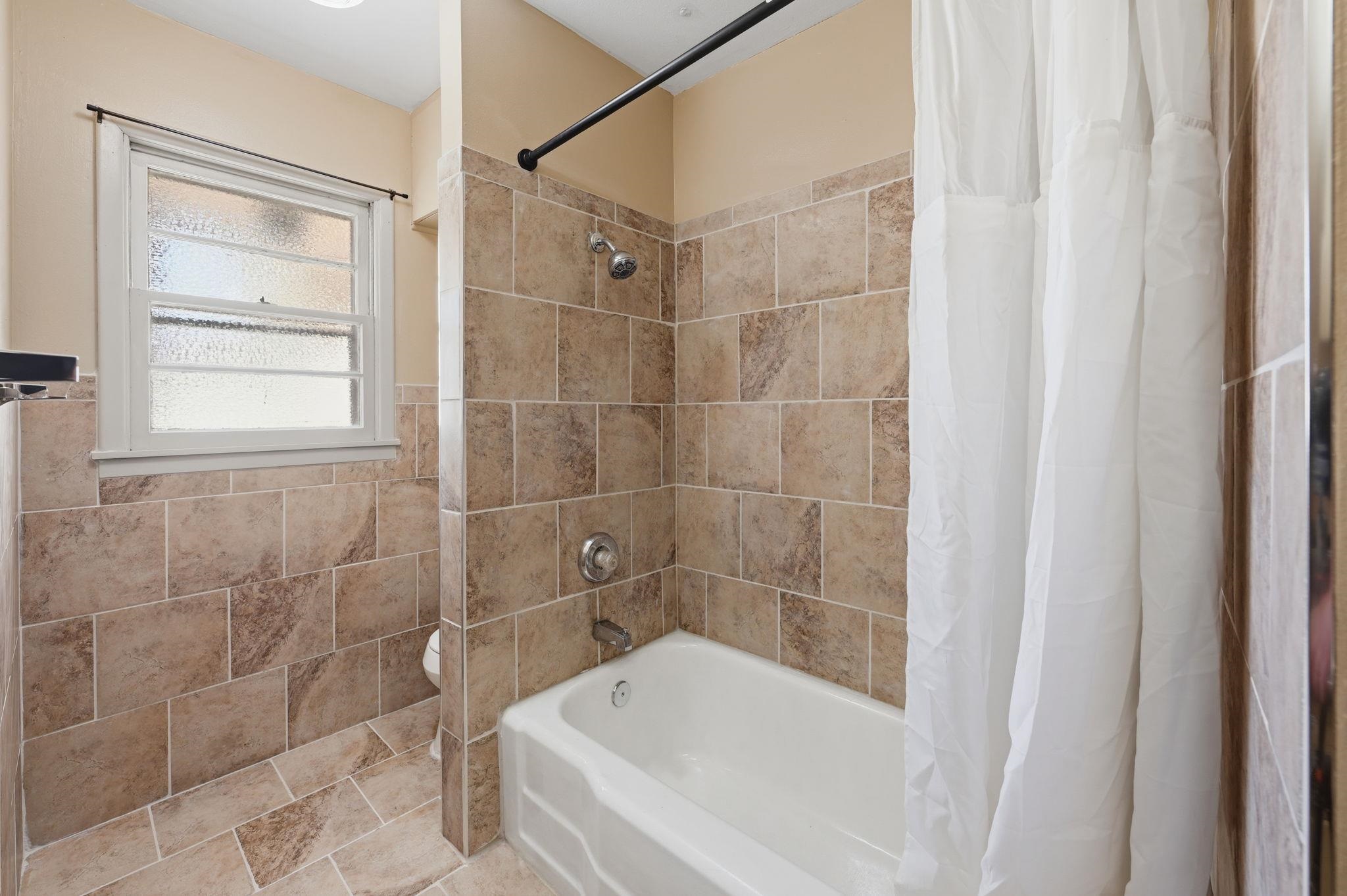 2822 S Santa Fe Property Photo 19
