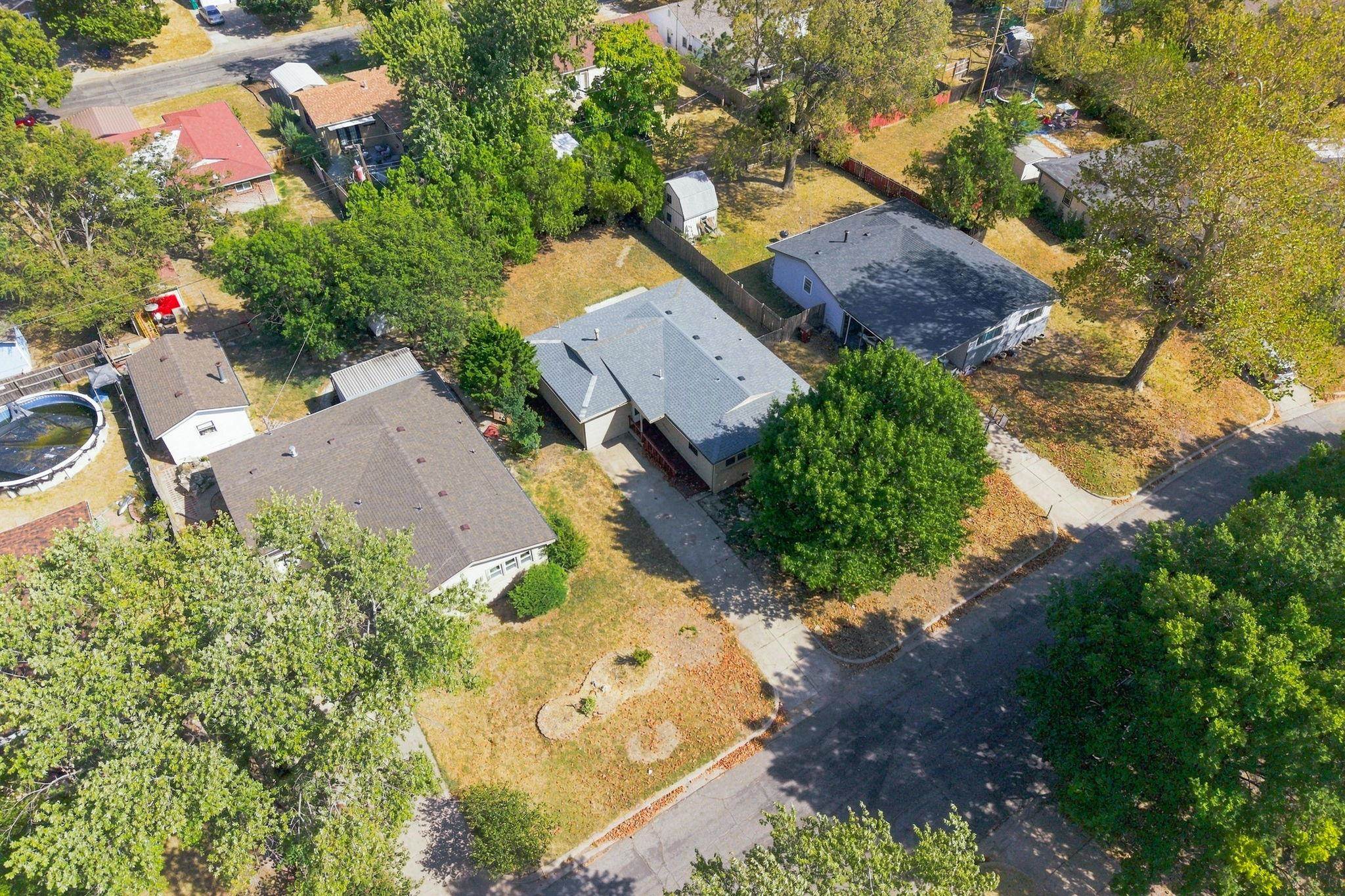 2822 S Santa Fe Property Photo 32