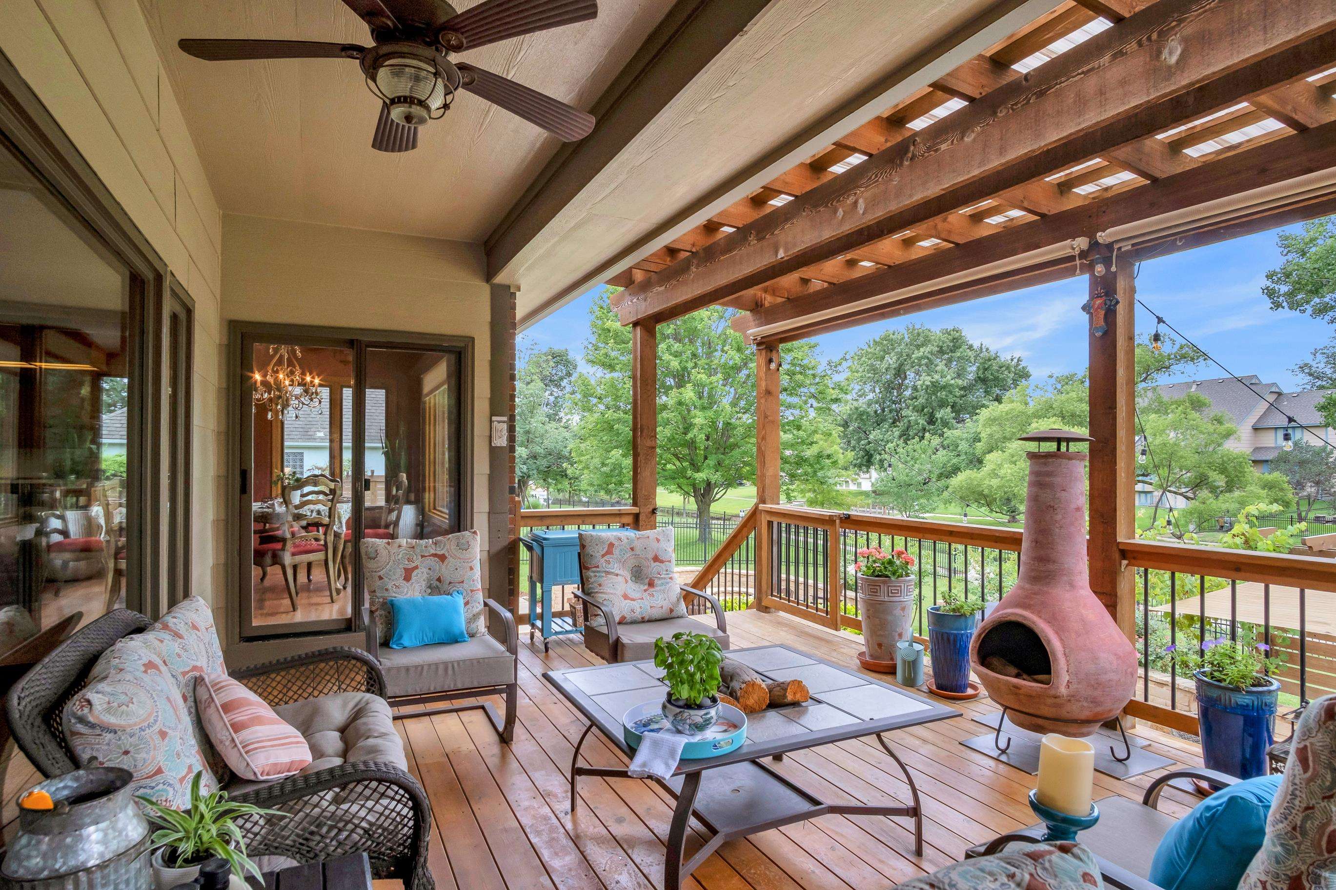1039 N Post Oak Rd Property Photo 10