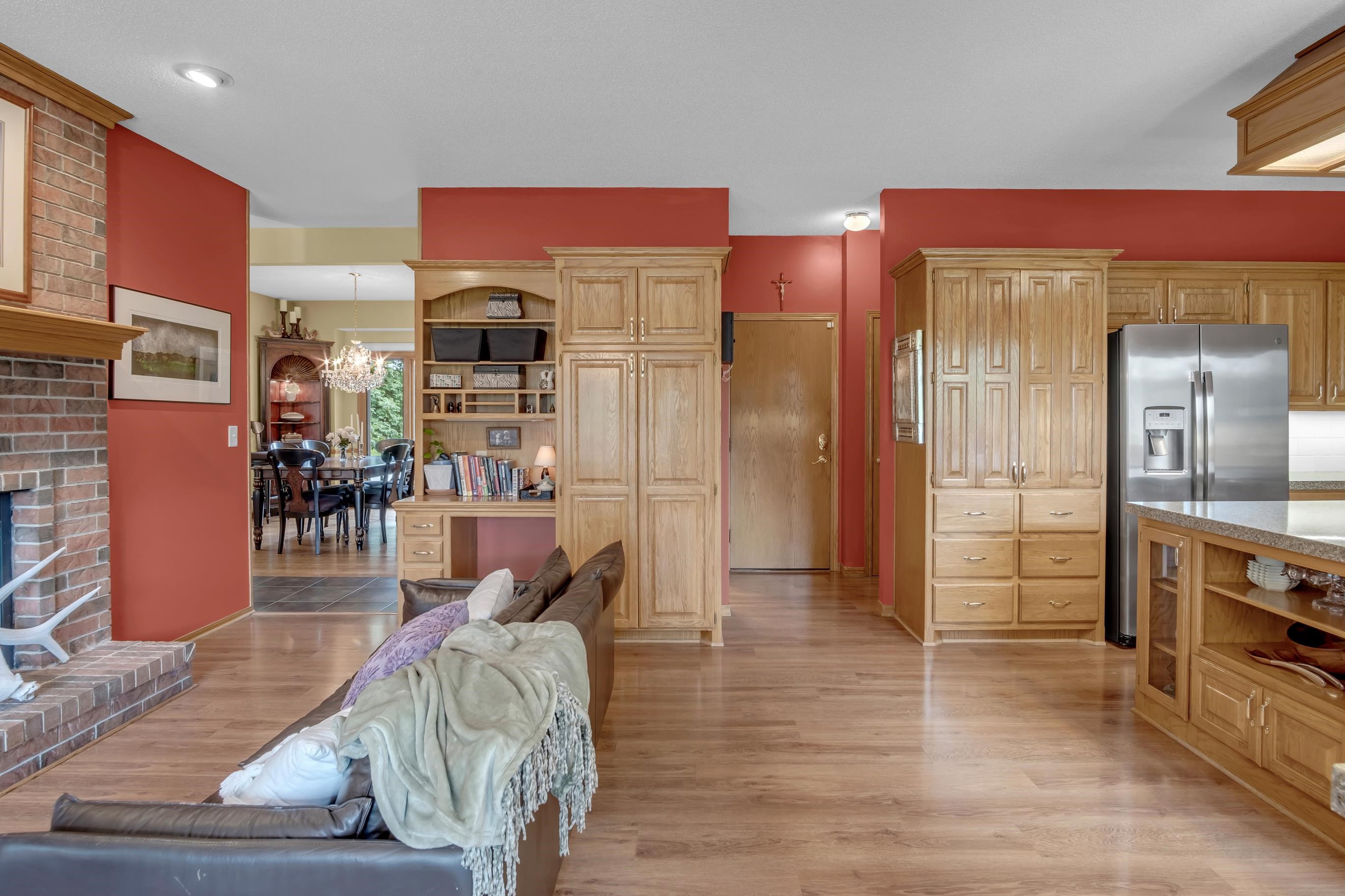 1039 N Post Oak Rd Property Photo 15
