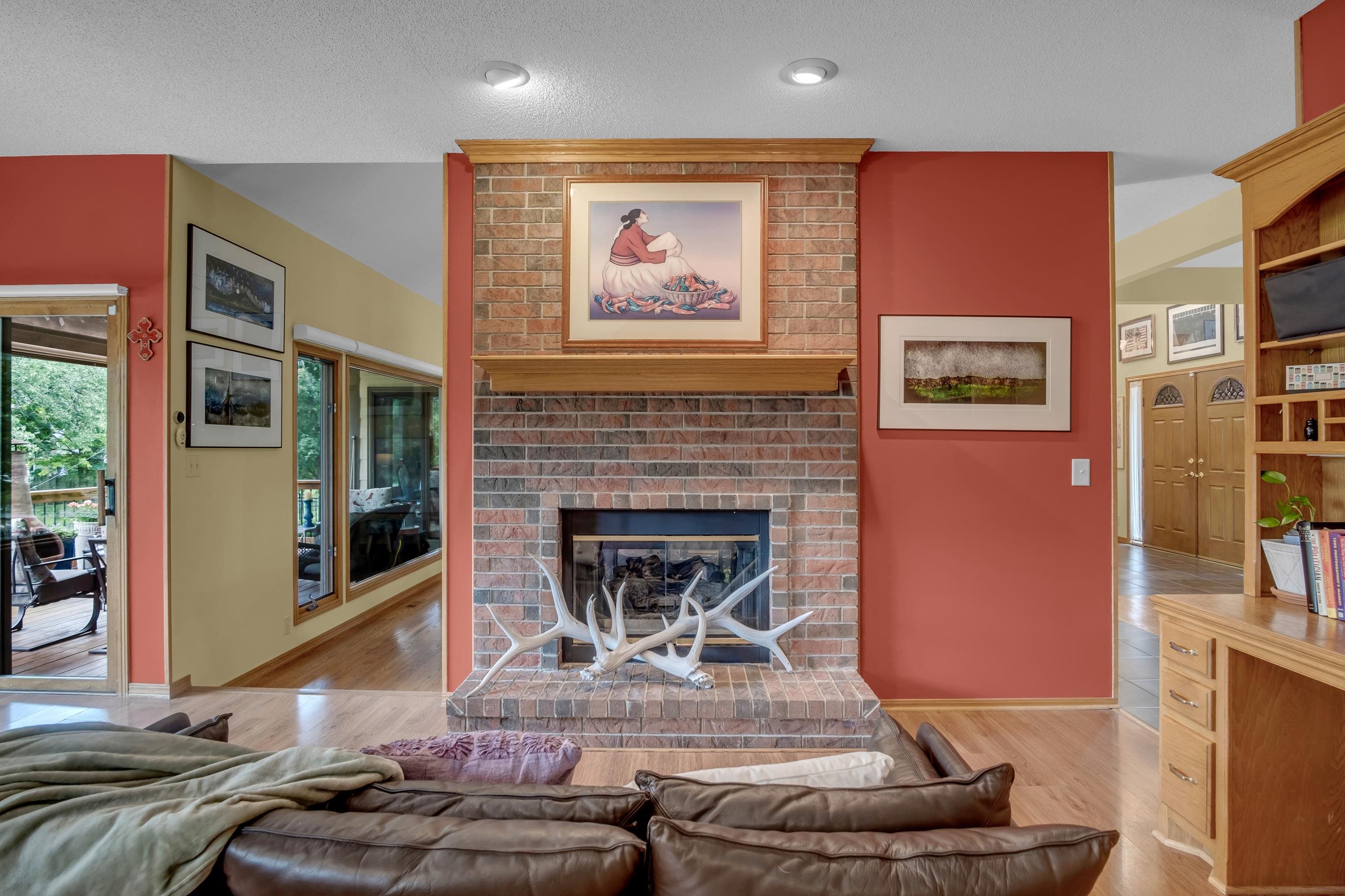 1039 N Post Oak Rd Property Photo 19