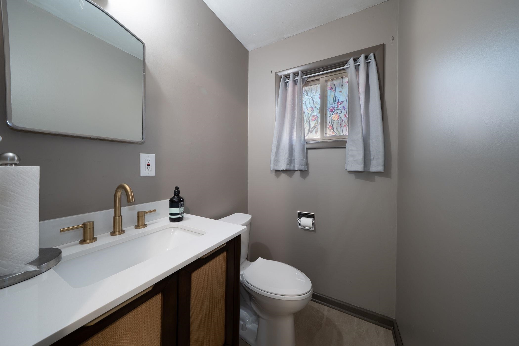 460 N Pamela Ave Property Photo 12