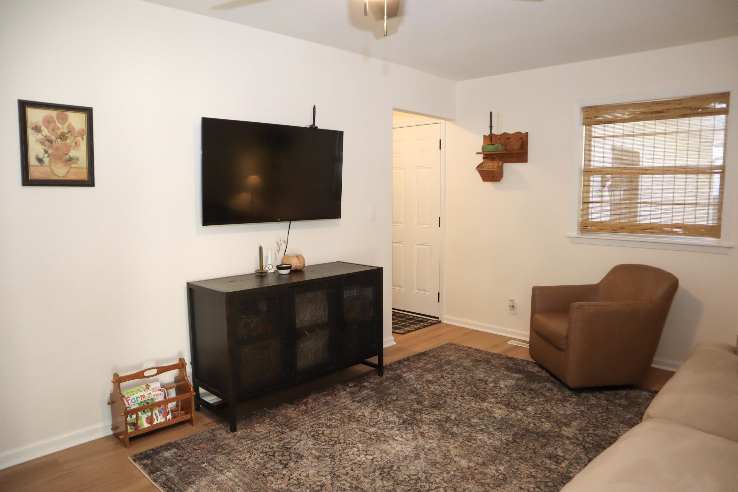 1512 N Glenhurst Property Photo 7