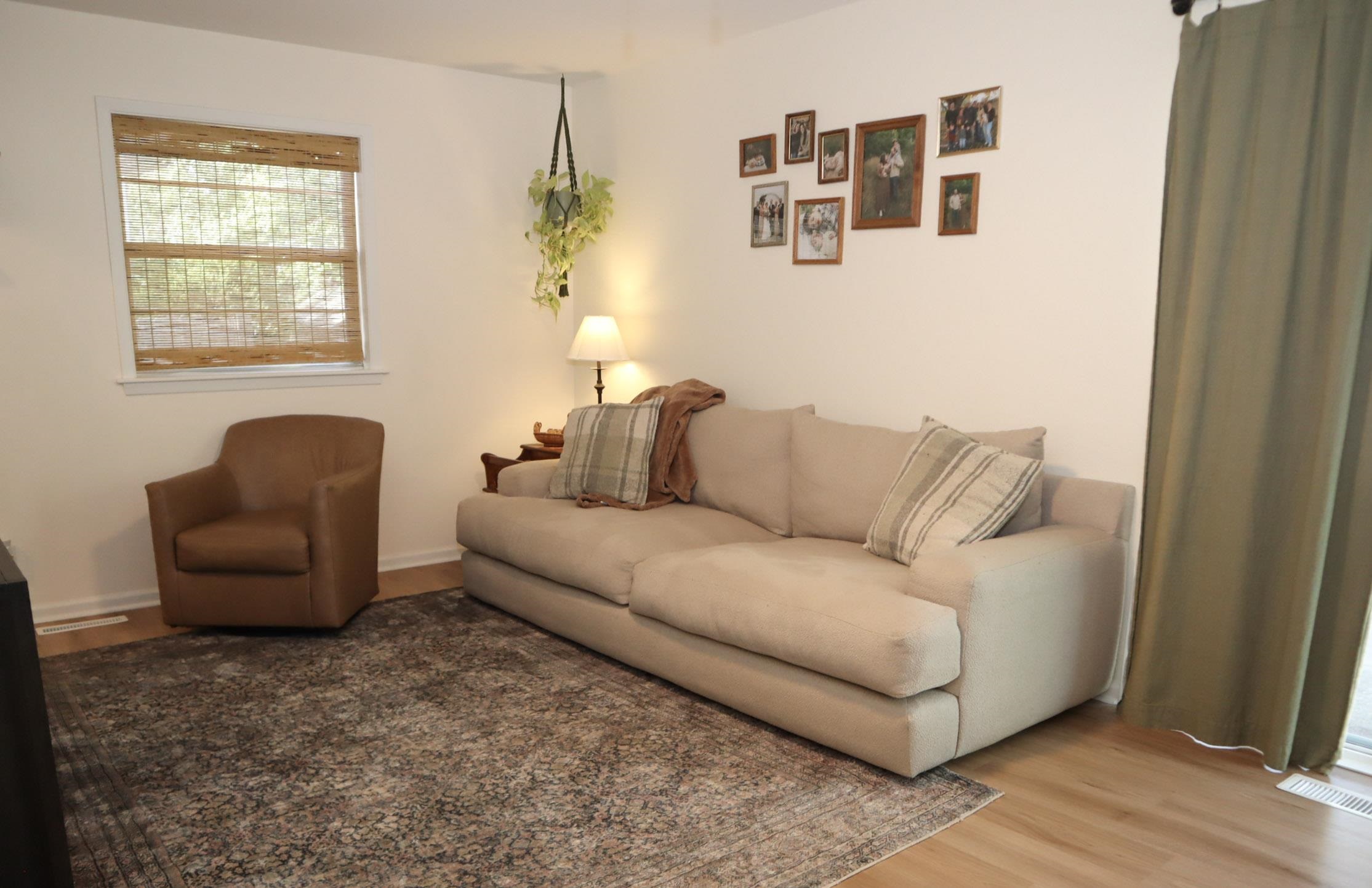 1512 N Glenhurst Property Photo 8
