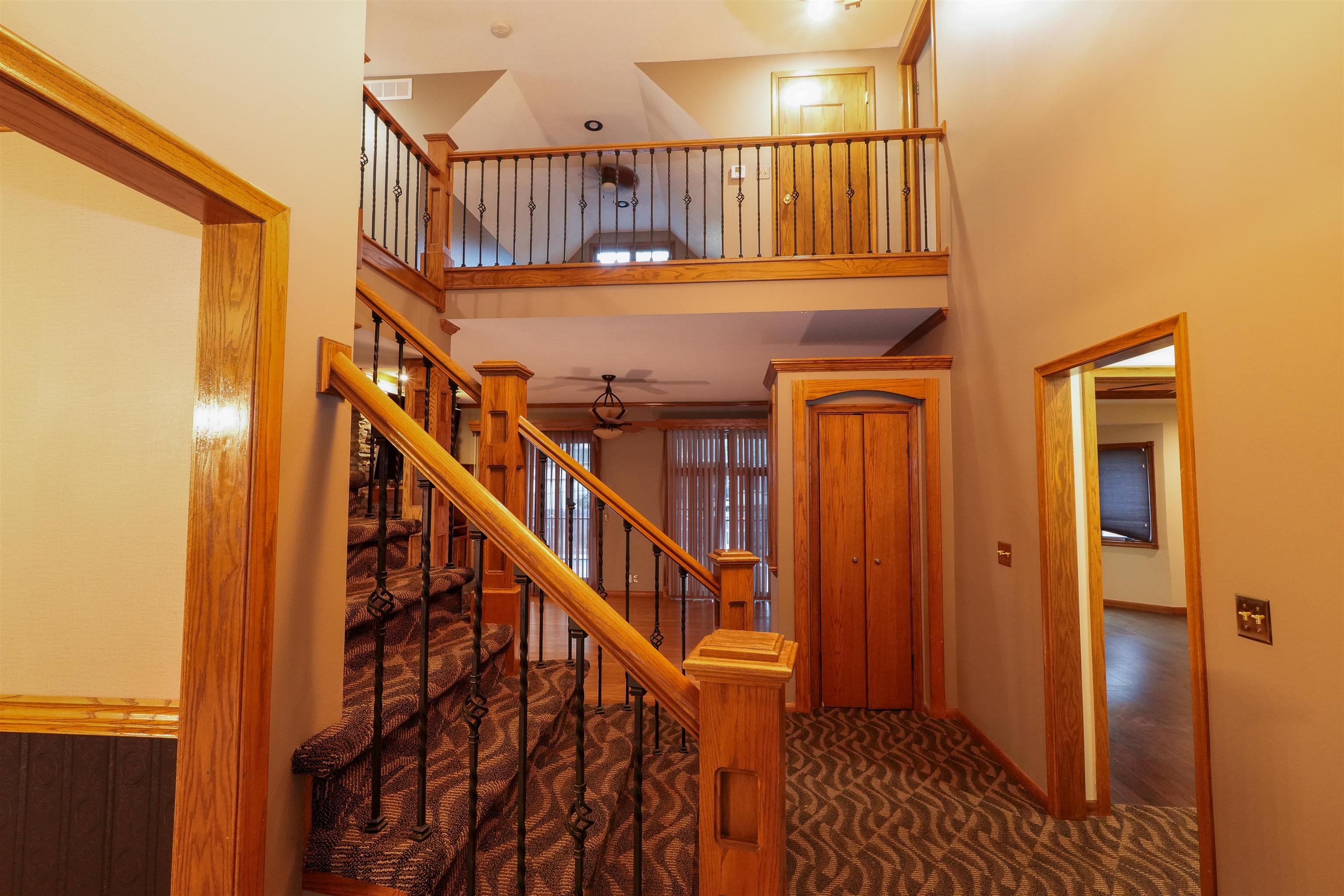 1308 N Fieldcrest Ct Property Photo 16