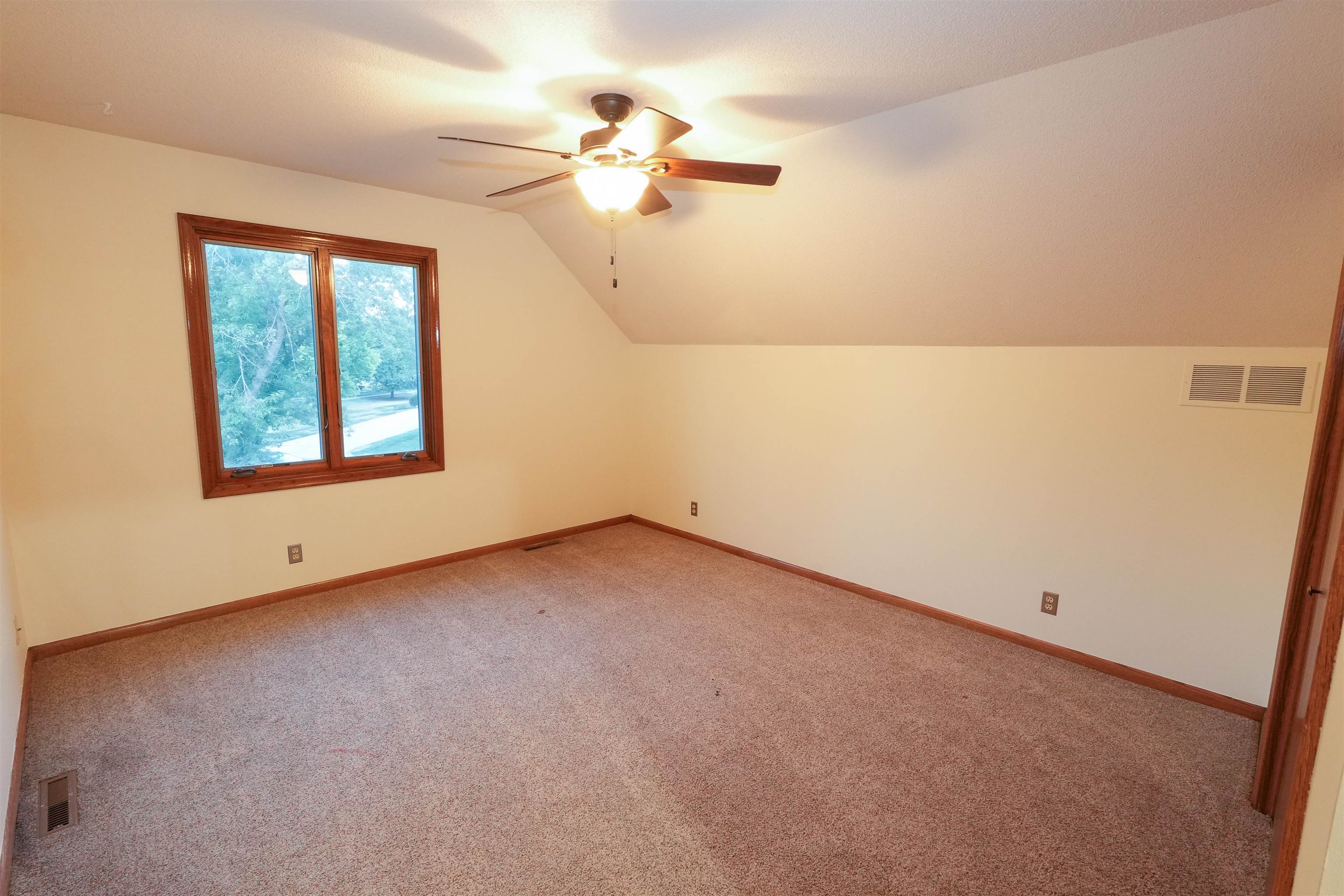 1308 N Fieldcrest Ct Property Photo 31