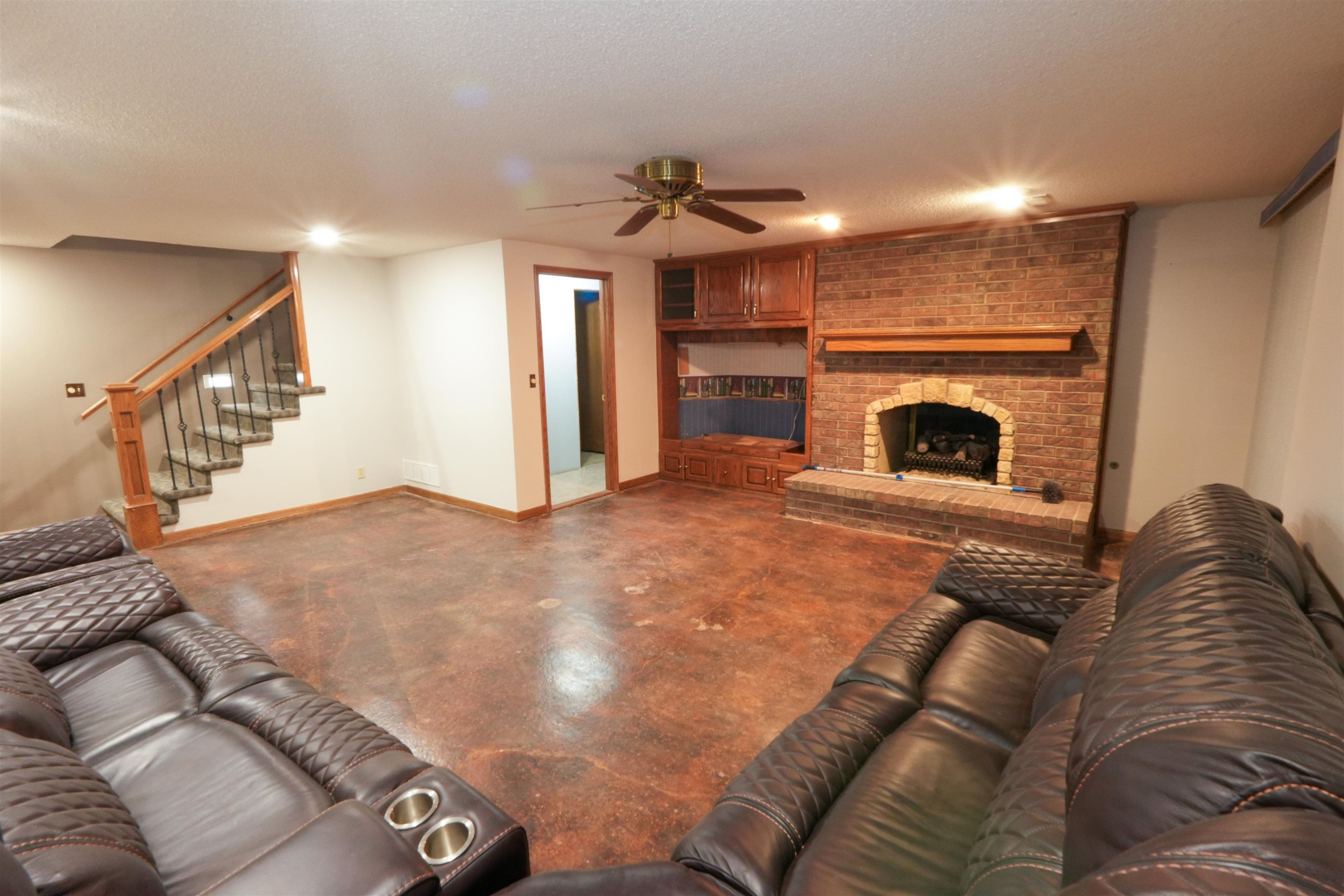 1308 N Fieldcrest Ct Property Photo 34